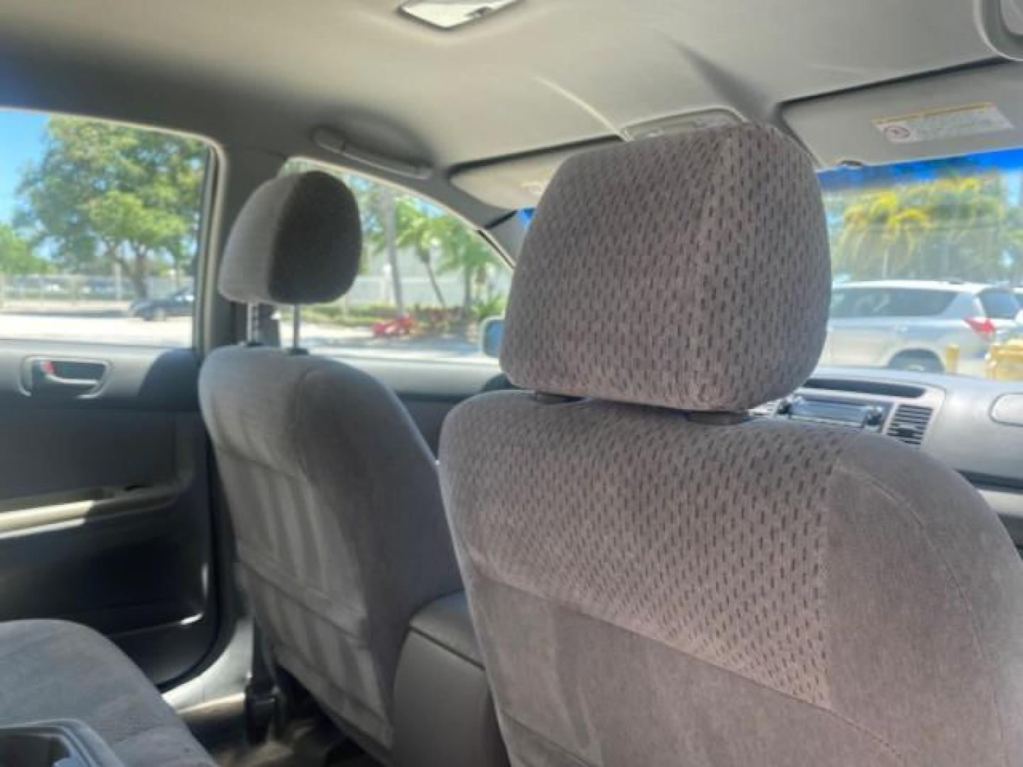 2003 Phantom Gray Pearl /Stone Toyota Camry LE 1 OWNER LOW MILES 68,159 (4T1BE32K23U) with an 2.4L DOHC Vvti 16-Valve 4-Cyl Engine engine, Automatic transmission, located at 4701 North Dixie Hwy, Pompano Beach, FL, 33064, (954) 422-2889, 26.240938, -80.123474 - OUR WEBPAGE FLORIDACARS1.COM HAS OVER 100 PHOTOS AND FREE CARFAX LINK 2003 TOYOTA CAMRY LE VIN: 4T1BE32K23U150498 4 T 1 B E 3 2 K 2 3 U 1 5 0 4 9 8 SEDAN 4 DR 2.4L I4 F DOHC 16V GASOLINE FRONT WHEEL DRIVE Top Features Cloth Seats Basic Features ABS Brakes Automatic Transmission Power Locks Power Win - Photo#93