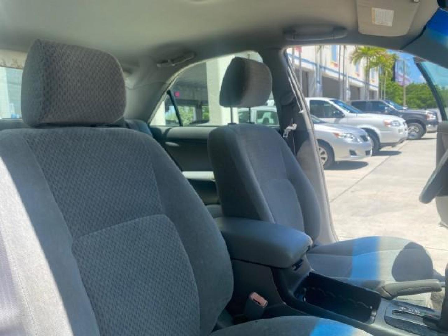 2003 Phantom Gray Pearl /Stone Toyota Camry LE 1 OWNER LOW MILES 68,159 (4T1BE32K23U) with an 2.4L DOHC Vvti 16-Valve 4-Cyl Engine engine, Automatic transmission, located at 4701 North Dixie Hwy, Pompano Beach, FL, 33064, (954) 422-2889, 26.240938, -80.123474 - OUR WEBPAGE FLORIDACARS1.COM HAS OVER 100 PHOTOS AND FREE CARFAX LINK 2003 TOYOTA CAMRY LE VIN: 4T1BE32K23U150498 4 T 1 B E 3 2 K 2 3 U 1 5 0 4 9 8 SEDAN 4 DR 2.4L I4 F DOHC 16V GASOLINE FRONT WHEEL DRIVE Top Features Cloth Seats Basic Features ABS Brakes Automatic Transmission Power Locks Power Win - Photo#98