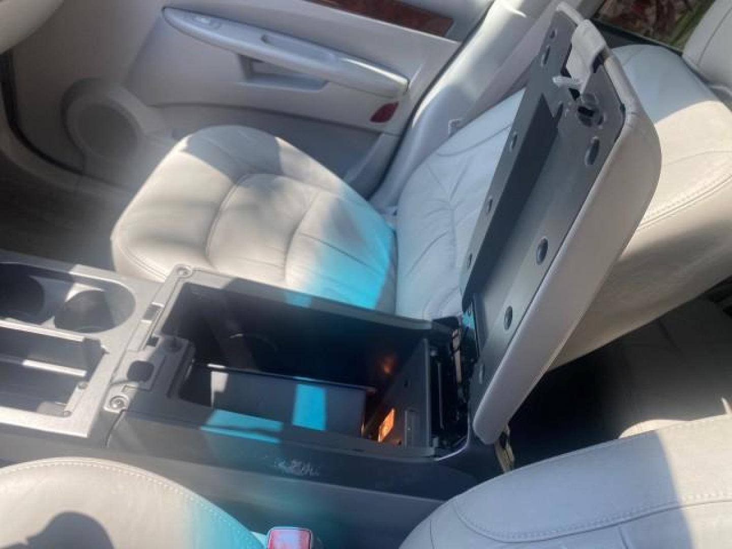 2005 Platinum Metallic /Gray Buick Rendezvous LOW MILES 81,783 3RD ROW (3G5DA03E15S) with an 3.4L 3400 V6 SFI Engine engine, Automatic transmission, located at 4701 North Dixie Hwy, Pompano Beach, FL, 33064, (954) 422-2889, 26.240938, -80.123474 - OUR WEBPAGE FLORIDACARS1.COM HAS OVER 100 PHOTOS AND FREE CARFAX LINK 2005 BUICK RENDEZVOUS CX VIN: 3G5DA03E15S512878 3 G 5 D A 0 3 E 1 5 S 5 1 2 8 7 8 4 DOOR WAGON/SPORT UTILITY 3.4L V6 F GASOLINE FRONT WHEEL DRIVE Top Features Front Seat Heaters Leather Seats Parking Sensors Sunroof(s) Third Row S - Photo#54