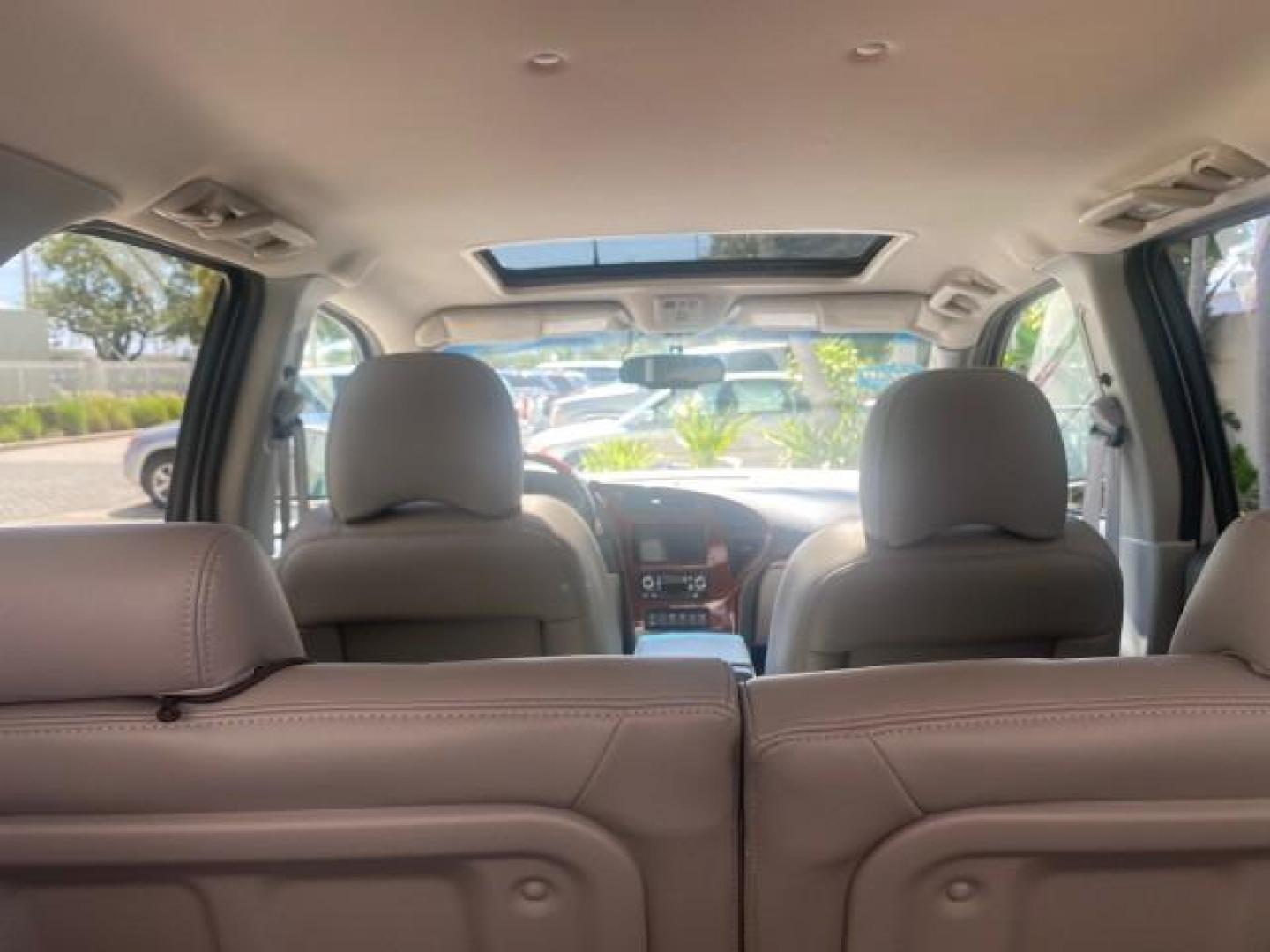 2005 Platinum Metallic /Gray Buick Rendezvous LOW MILES 81,783 3RD ROW (3G5DA03E15S) with an 3.4L 3400 V6 SFI Engine engine, Automatic transmission, located at 4701 North Dixie Hwy, Pompano Beach, FL, 33064, (954) 422-2889, 26.240938, -80.123474 - OUR WEBPAGE FLORIDACARS1.COM HAS OVER 100 PHOTOS AND FREE CARFAX LINK 2005 BUICK RENDEZVOUS CX VIN: 3G5DA03E15S512878 3 G 5 D A 0 3 E 1 5 S 5 1 2 8 7 8 4 DOOR WAGON/SPORT UTILITY 3.4L V6 F GASOLINE FRONT WHEEL DRIVE Top Features Front Seat Heaters Leather Seats Parking Sensors Sunroof(s) Third Row S - Photo#91