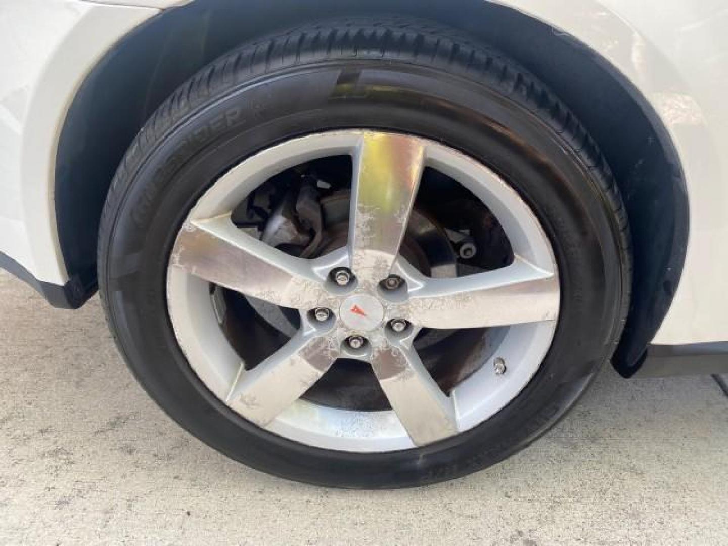 2008 White Diamond Tricoat /Light Taupe Pontiac G6 GT LOW MILES 44,047 (1G2ZH361484) with an 3.9L VVT V6 SFI Engine engine, Automatic transmission, located at 4701 North Dixie Hwy, Pompano Beach, FL, 33064, (954) 422-2889, 26.240938, -80.123474 - OUR WEBPAGE FLORIDACARS1.COM HAS OVER 100 PHOTOS AND FREE CARFAX LINK 2008 PONTIAC G6 GT VIN: 1G2ZH361484136254 1 G 2 Z H 3 6 1 4 8 4 1 3 6 2 5 4 CONVERTIBLE 3.9L V6 F GASOLINE FRONT WHEEL DRIVE Top Features Alloy Wheels Front Seat Heaters Hard Top Leather Seats Monsoon Sound Premium Package Satelli - Photo#85