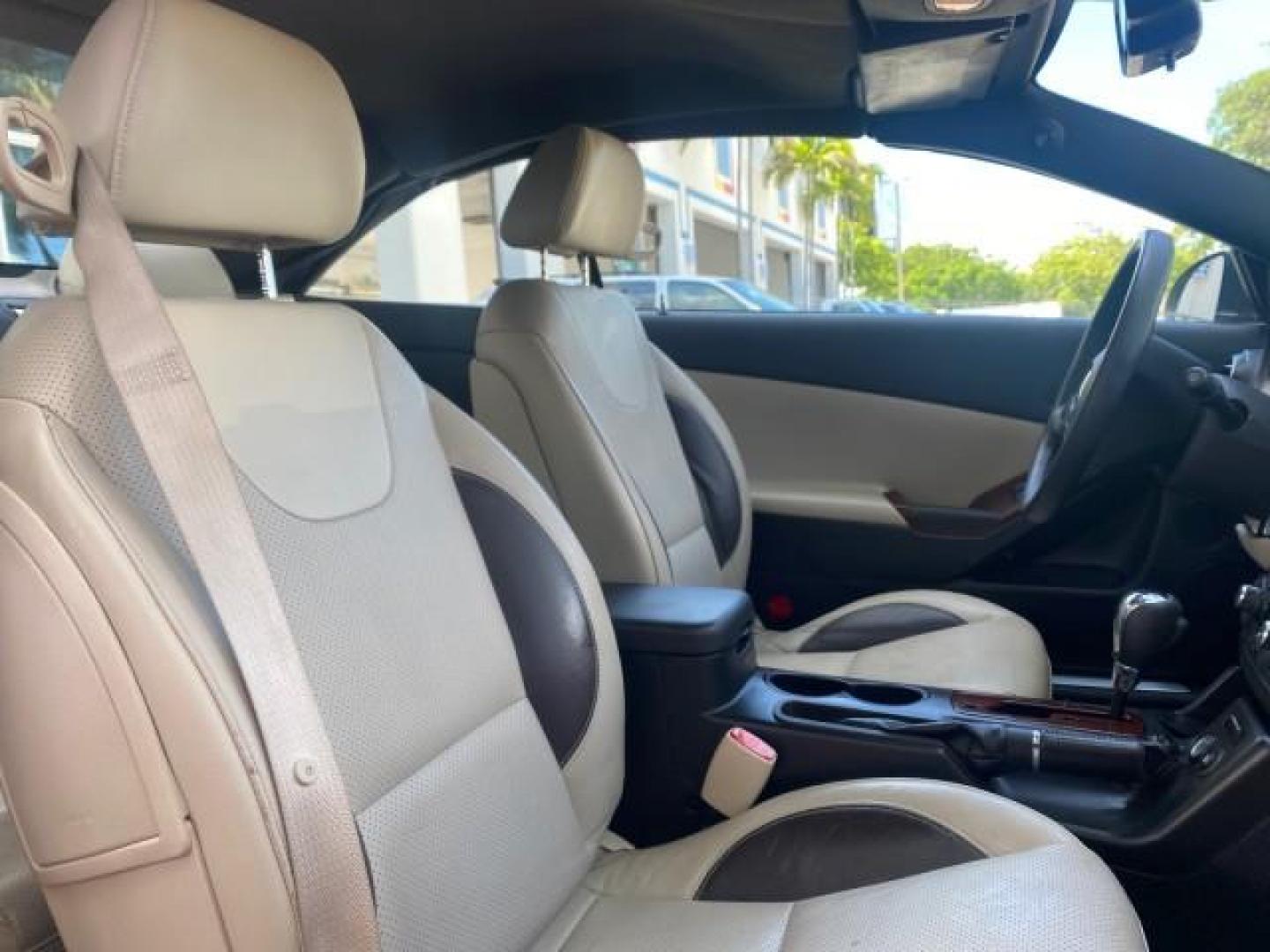 2008 White Diamond Tricoat /Light Taupe Pontiac G6 GT LOW MILES 44,047 (1G2ZH361484) with an 3.9L VVT V6 SFI Engine engine, Automatic transmission, located at 4701 North Dixie Hwy, Pompano Beach, FL, 33064, (954) 422-2889, 26.240938, -80.123474 - OUR WEBPAGE FLORIDACARS1.COM HAS OVER 100 PHOTOS AND FREE CARFAX LINK 2008 PONTIAC G6 GT VIN: 1G2ZH361484136254 1 G 2 Z H 3 6 1 4 8 4 1 3 6 2 5 4 CONVERTIBLE 3.9L V6 F GASOLINE FRONT WHEEL DRIVE Top Features Alloy Wheels Front Seat Heaters Hard Top Leather Seats Monsoon Sound Premium Package Satelli - Photo#92