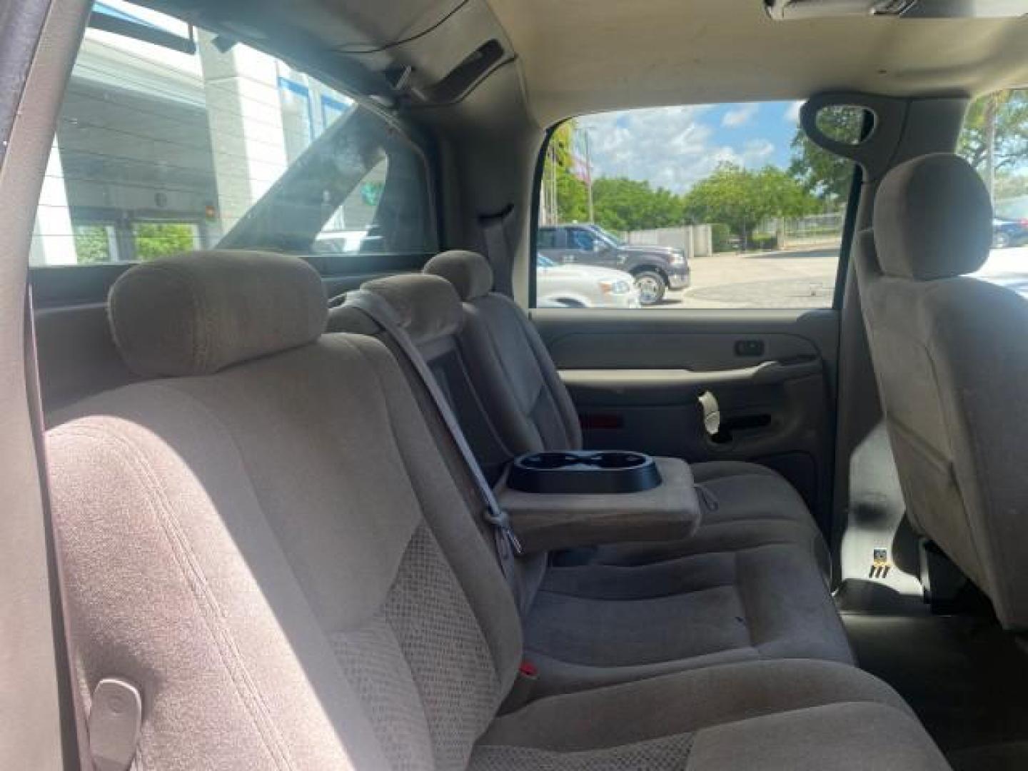 2006 Bermuda Blue Metallic /Gray/Drk Charcoal Chevrolet Avalanche LS LOW MILES 66,207 FLORIDA (3GNEC12Z56G) with an 5.3L Vortec 5300 V8 SFI Flex-Fuel Engine engine, Automatic transmission, located at 4701 North Dixie Hwy, Pompano Beach, FL, 33064, (954) 422-2889, 26.240938, -80.123474 - OUR WEBPAGE FLORIDACARS1.COM HAS OVER 100 PHOTOS AND FREE CARFAX LINK 2006 CHEVROLET AVALANCHE LS 1500 VIN: 3GNEC12Z56G117650 3 G N E C 1 2 Z 5 6 G 1 1 7 6 5 0 SPORT PICKUP 5.3L V8 F FLEX FUEL REAR WHEEL DRIVE Top Features Alloy Wheels Bed Cover Bed Liner Cloth Seats Rear Entertainment System Tow Hi - Photo#90