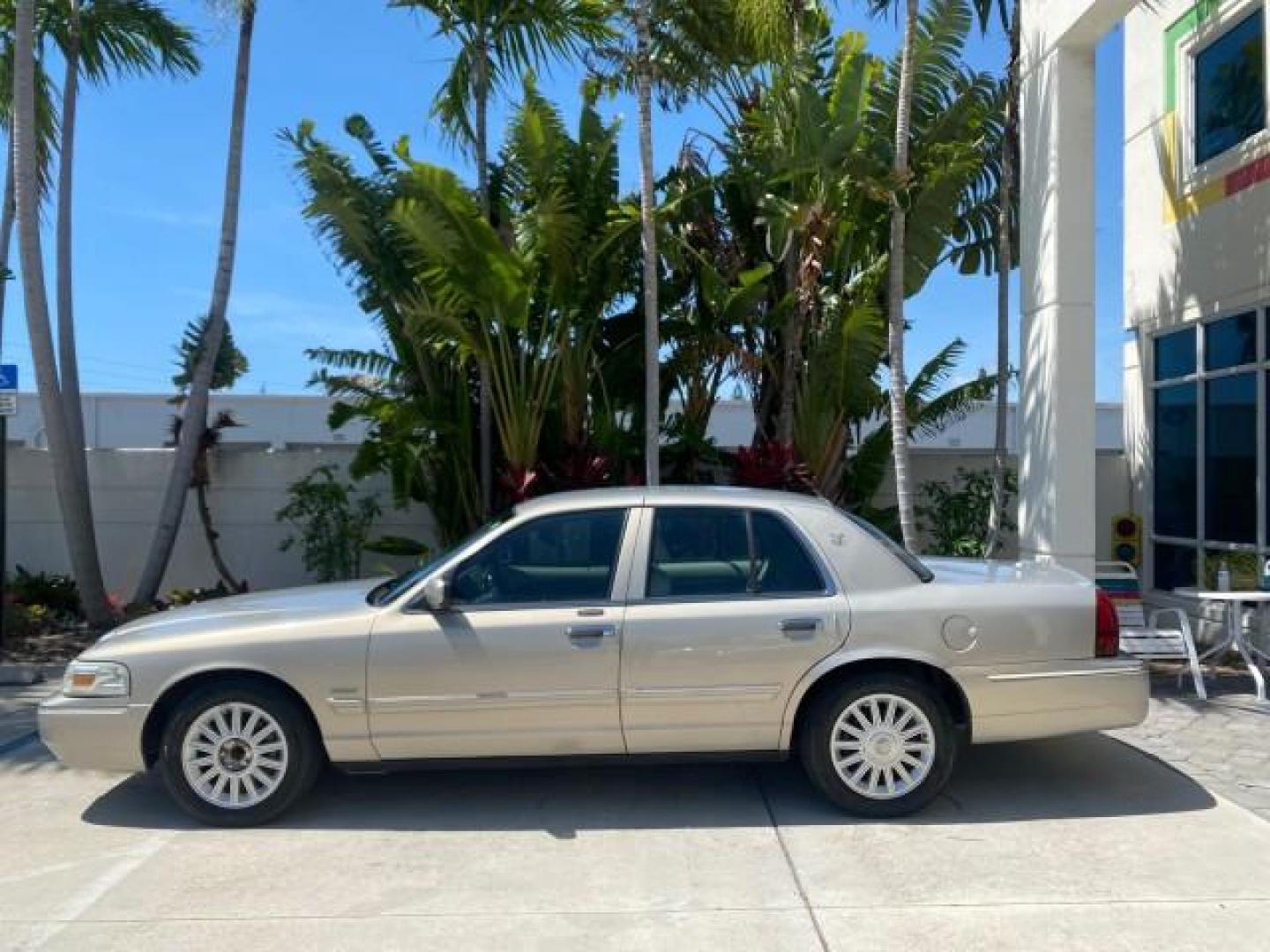 2009 Light Ice Blue Metallic /Light camel Mercury Grand Marquis LS 1 FL LOW MILES 50,955 (2MEHM75V59X) with an 4.6L OHC SEFI FFV V8 Engine engine, Automatic transmission, located at 4701 North Dixie Hwy, Pompano Beach, FL, 33064, (954) 422-2889, 26.240938, -80.123474 - OUR WEBPAGE FLORIDACARS1.COM HAS OVER 100 PHOTOS AND FREE CARFAX LINK 2009 MERCURY GRAND MARQUIS LS VIN: 2MEHM75V59X636303 2 M E H M 7 5 V 5 9 X 6 3 6 3 0 3 SEDAN 4 DR 4.6L V8 F SOHC 16V FLEX FUEL REAR WHEEL DRIVE Top Features Alloy Wheels Leather Seats Basic Features ABS Brakes AM/FM Stereo Air Con - Photo#4