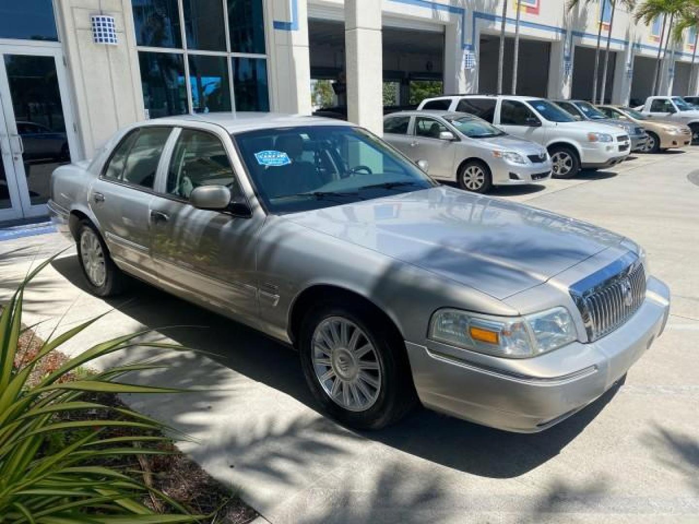 2009 Light Ice Blue Metallic /Light camel Mercury Grand Marquis LS 1 FL LOW MILES 50,955 (2MEHM75V59X) with an 4.6L OHC SEFI FFV V8 Engine engine, Automatic transmission, located at 4701 North Dixie Hwy, Pompano Beach, FL, 33064, (954) 422-2889, 26.240938, -80.123474 - OUR WEBPAGE FLORIDACARS1.COM HAS OVER 100 PHOTOS AND FREE CARFAX LINK 2009 MERCURY GRAND MARQUIS LS VIN: 2MEHM75V59X636303 2 M E H M 7 5 V 5 9 X 6 3 6 3 0 3 SEDAN 4 DR 4.6L V8 F SOHC 16V FLEX FUEL REAR WHEEL DRIVE Top Features Alloy Wheels Leather Seats Basic Features ABS Brakes AM/FM Stereo Air Con - Photo#24