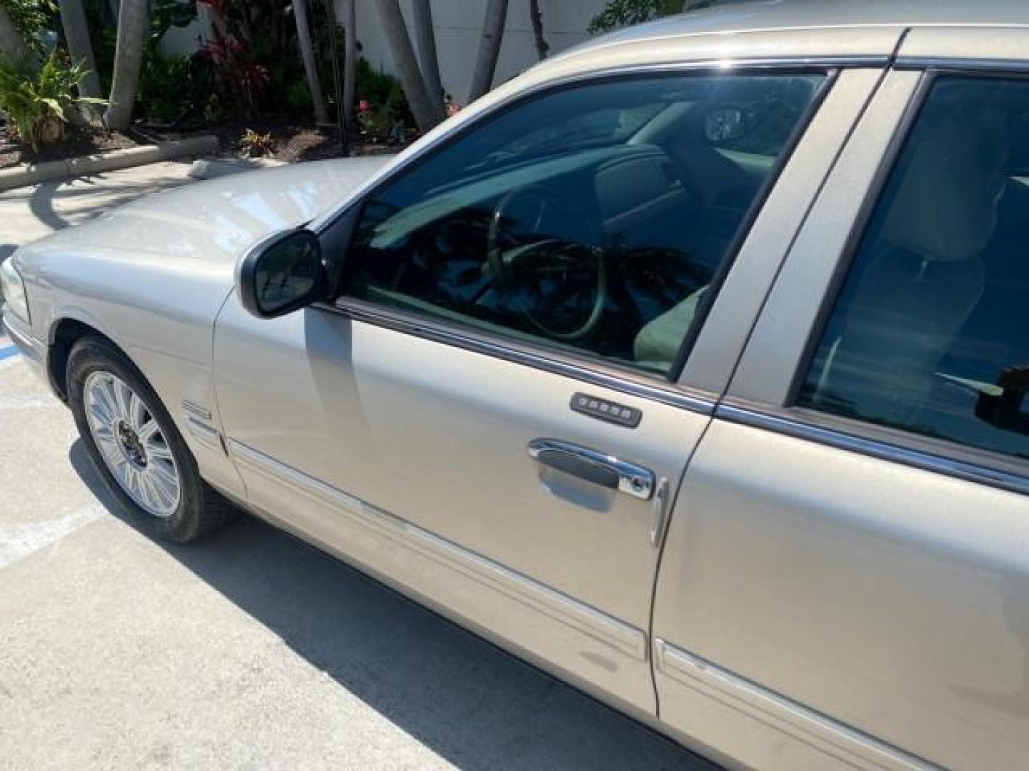 2009 Light Ice Blue Metallic /Light camel Mercury Grand Marquis LS 1 FL LOW MILES 50,955 (2MEHM75V59X) with an 4.6L OHC SEFI FFV V8 Engine engine, Automatic transmission, located at 4701 North Dixie Hwy, Pompano Beach, FL, 33064, (954) 422-2889, 26.240938, -80.123474 - OUR WEBPAGE FLORIDACARS1.COM HAS OVER 100 PHOTOS AND FREE CARFAX LINK 2009 MERCURY GRAND MARQUIS LS VIN: 2MEHM75V59X636303 2 M E H M 7 5 V 5 9 X 6 3 6 3 0 3 SEDAN 4 DR 4.6L V8 F SOHC 16V FLEX FUEL REAR WHEEL DRIVE Top Features Alloy Wheels Leather Seats Basic Features ABS Brakes AM/FM Stereo Air Con - Photo#27