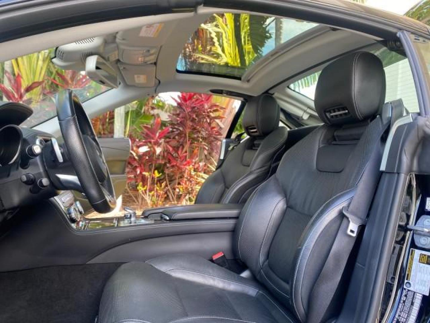 2020 Black /Black Mercedes-Benz SL 450 1 OWNER LOW MILES 18,591 (W1KJK6GA6LF) with an 3.0L Bi-Turbo V6 Engine engine, Automatic transmission, located at 4701 North Dixie Hwy, Pompano Beach, FL, 33064, (954) 422-2889, 26.240938, -80.123474 - OUR WEBPAGE FLORIDACARS1.COM HAS OVER 100 PHOTOS AND FREE CARFAX LINK 2020 MERCEDES-BENZ SL-CLASS SL 450 VIN: W1KJK6GA6LF060243 W 1 K J K 6 G A 6 L F 0 6 0 2 4 3 CONVERTIBLE HARD TOP 3.0L V6 GASOLINE REAR WHEEL DRIVE Highlighted Features AMG PACKAGE HARD TOP RETRACTABLE WITH SUNROOF AMBIENT LIGHTING - Photo#10