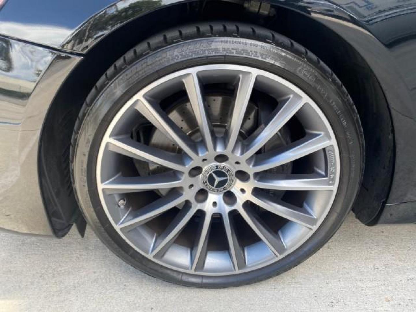 2020 Black /Black Mercedes-Benz SL 450 1 OWNER LOW MILES 18,591 (W1KJK6GA6LF) with an 3.0L Bi-Turbo V6 Engine engine, Automatic transmission, located at 4701 North Dixie Hwy, Pompano Beach, FL, 33064, (954) 422-2889, 26.240938, -80.123474 - OUR WEBPAGE FLORIDACARS1.COM HAS OVER 100 PHOTOS AND FREE CARFAX LINK 2020 MERCEDES-BENZ SL-CLASS SL 450 VIN: W1KJK6GA6LF060243 W 1 K J K 6 G A 6 L F 0 6 0 2 4 3 CONVERTIBLE HARD TOP 3.0L V6 GASOLINE REAR WHEEL DRIVE Highlighted Features AMG PACKAGE HARD TOP RETRACTABLE WITH SUNROOF AMBIENT LIGHTING - Photo#19