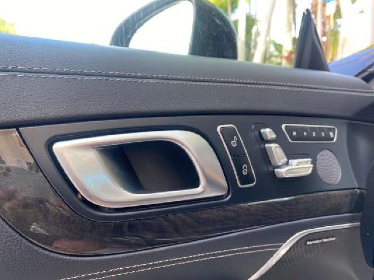 2020 Black /Black Mercedes-Benz SL 450 1 OWNER LOW MILES 18,591 (W1KJK6GA6LF) with an 3.0L Bi-Turbo V6 Engine engine, Automatic transmission, located at 4701 North Dixie Hwy, Pompano Beach, FL, 33064, (954) 422-2889, 26.240938, -80.123474 - OUR WEBPAGE FLORIDACARS1.COM HAS OVER 100 PHOTOS AND FREE CARFAX LINK 2020 MERCEDES-BENZ SL-CLASS SL 450 VIN: W1KJK6GA6LF060243 W 1 K J K 6 G A 6 L F 0 6 0 2 4 3 CONVERTIBLE HARD TOP 3.0L V6 GASOLINE REAR WHEEL DRIVE Highlighted Features AMG PACKAGE HARD TOP RETRACTABLE WITH SUNROOF AMBIENT LIGHTING - Photo#34