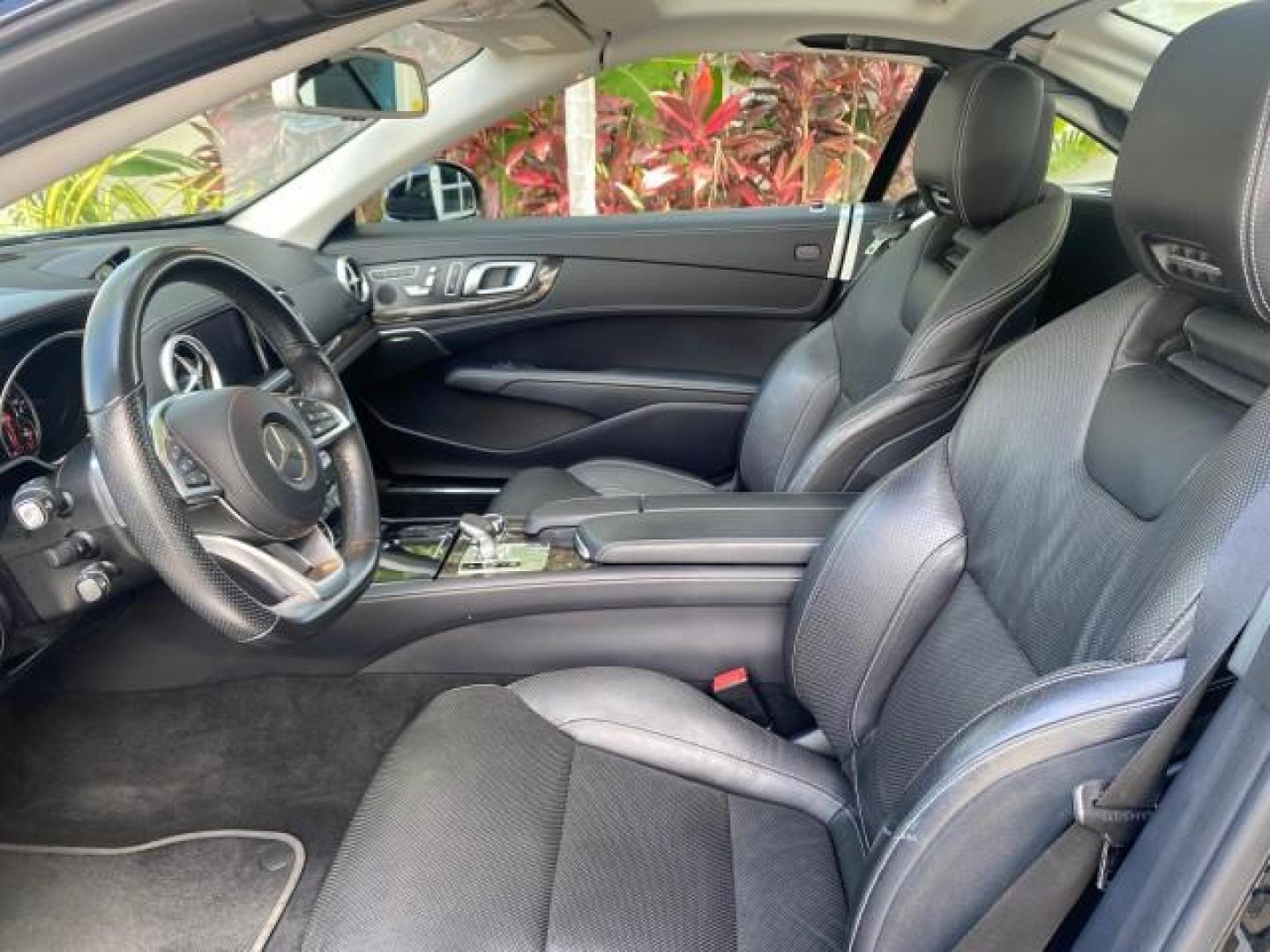2020 Black /Black Mercedes-Benz SL 450 1 OWNER LOW MILES 18,591 (W1KJK6GA6LF) with an 3.0L Bi-Turbo V6 Engine engine, Automatic transmission, located at 4701 North Dixie Hwy, Pompano Beach, FL, 33064, (954) 422-2889, 26.240938, -80.123474 - OUR WEBPAGE FLORIDACARS1.COM HAS OVER 100 PHOTOS AND FREE CARFAX LINK 2020 MERCEDES-BENZ SL-CLASS SL 450 VIN: W1KJK6GA6LF060243 W 1 K J K 6 G A 6 L F 0 6 0 2 4 3 CONVERTIBLE HARD TOP 3.0L V6 GASOLINE REAR WHEEL DRIVE Highlighted Features AMG PACKAGE HARD TOP RETRACTABLE WITH SUNROOF AMBIENT LIGHTING - Photo#38