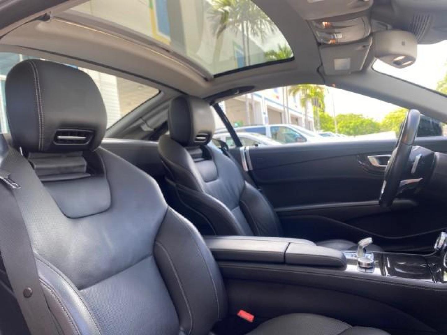 2020 Black /Black Mercedes-Benz SL 450 1 OWNER LOW MILES 18,591 (W1KJK6GA6LF) with an 3.0L Bi-Turbo V6 Engine engine, Automatic transmission, located at 4701 North Dixie Hwy, Pompano Beach, FL, 33064, (954) 422-2889, 26.240938, -80.123474 - OUR WEBPAGE FLORIDACARS1.COM HAS OVER 100 PHOTOS AND FREE CARFAX LINK 2020 MERCEDES-BENZ SL-CLASS SL 450 VIN: W1KJK6GA6LF060243 W 1 K J K 6 G A 6 L F 0 6 0 2 4 3 CONVERTIBLE HARD TOP 3.0L V6 GASOLINE REAR WHEEL DRIVE Highlighted Features AMG PACKAGE HARD TOP RETRACTABLE WITH SUNROOF AMBIENT LIGHTING - Photo#96