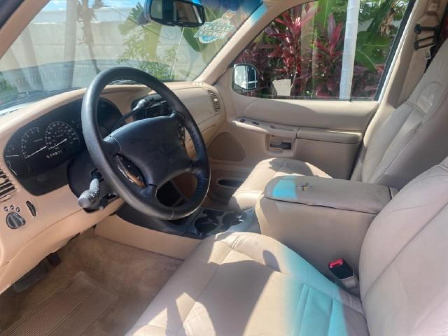 1999 Oxford White /Prairie Tan Mercury Mountaineer 1 OWNER FL LOW MILES (4M2DU52P6XU) with an 5.0L SEFI V8 Engine engine, Automatic transmission, located at 4701 North Dixie Hwy, Pompano Beach, FL, 33064, (954) 422-2889, 26.240938, -80.123474 - OUR WEBPAGE FLORIDACARS1.COM HAS OVER 100 PHOTOS AND FREE CARFAX LINK 1999 MERCURY MOUNTAINEER VIN: 4M2DU52P6XUJ01084 4 M 2 D U 5 2 P 6 X U J 0 1 0 8 4 4 DOOR WAGON/SPORT UTILITY WE ORDERED A NEW GLOVE BOX COVER 5.0L V8 F GASOLINE REAR WHEEL DRIVE Top Features Alloy Wheels Leather Seats Running Boar - Photo#38