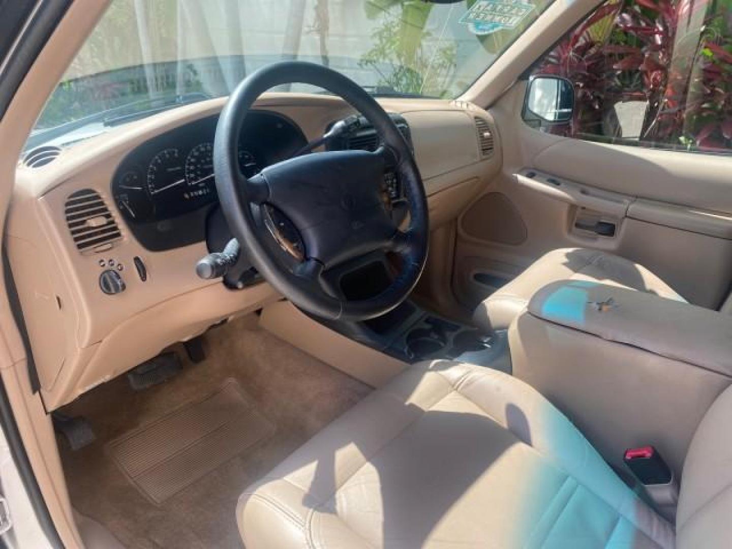 1999 Oxford White /Prairie Tan Mercury Mountaineer 1 OWNER FL LOW MILES (4M2DU52P6XU) with an 5.0L SEFI V8 Engine engine, Automatic transmission, located at 4701 North Dixie Hwy, Pompano Beach, FL, 33064, (954) 422-2889, 26.240938, -80.123474 - OUR WEBPAGE FLORIDACARS1.COM HAS OVER 100 PHOTOS AND FREE CARFAX LINK 1999 MERCURY MOUNTAINEER VIN: 4M2DU52P6XUJ01084 4 M 2 D U 5 2 P 6 X U J 0 1 0 8 4 4 DOOR WAGON/SPORT UTILITY WE ORDERED A NEW GLOVE BOX COVER 5.0L V8 F GASOLINE REAR WHEEL DRIVE Top Features Alloy Wheels Leather Seats Running Boar - Photo#39