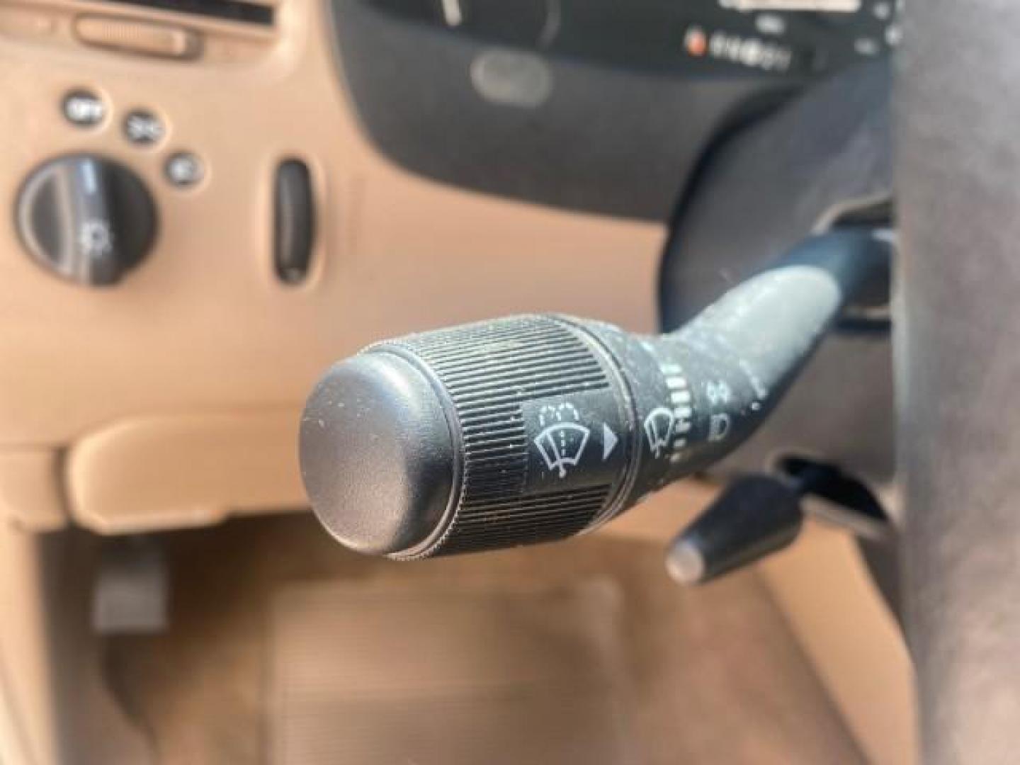 1999 Oxford White /Prairie Tan Mercury Mountaineer 1 OWNER FL LOW MILES (4M2DU52P6XU) with an 5.0L SEFI V8 Engine engine, Automatic transmission, located at 4701 North Dixie Hwy, Pompano Beach, FL, 33064, (954) 422-2889, 26.240938, -80.123474 - OUR WEBPAGE FLORIDACARS1.COM HAS OVER 100 PHOTOS AND FREE CARFAX LINK 1999 MERCURY MOUNTAINEER VIN: 4M2DU52P6XUJ01084 4 M 2 D U 5 2 P 6 X U J 0 1 0 8 4 4 DOOR WAGON/SPORT UTILITY WE ORDERED A NEW GLOVE BOX COVER 5.0L V8 F GASOLINE REAR WHEEL DRIVE Top Features Alloy Wheels Leather Seats Running Boar - Photo#41