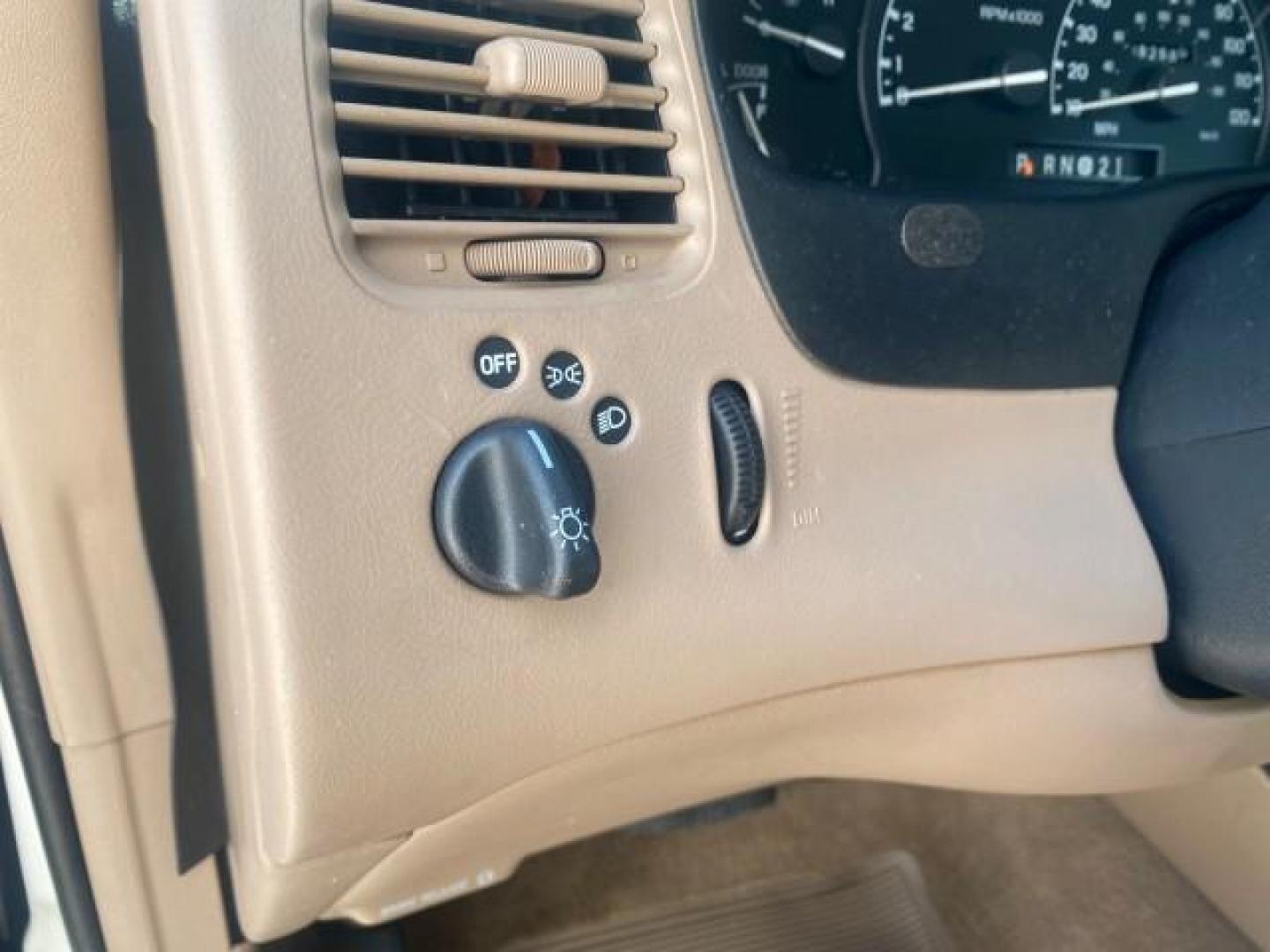 1999 Oxford White /Prairie Tan Mercury Mountaineer 1 OWNER FL LOW MILES (4M2DU52P6XU) with an 5.0L SEFI V8 Engine engine, Automatic transmission, located at 4701 North Dixie Hwy, Pompano Beach, FL, 33064, (954) 422-2889, 26.240938, -80.123474 - OUR WEBPAGE FLORIDACARS1.COM HAS OVER 100 PHOTOS AND FREE CARFAX LINK 1999 MERCURY MOUNTAINEER VIN: 4M2DU52P6XUJ01084 4 M 2 D U 5 2 P 6 X U J 0 1 0 8 4 4 DOOR WAGON/SPORT UTILITY WE ORDERED A NEW GLOVE BOX COVER 5.0L V8 F GASOLINE REAR WHEEL DRIVE Top Features Alloy Wheels Leather Seats Running Boar - Photo#43
