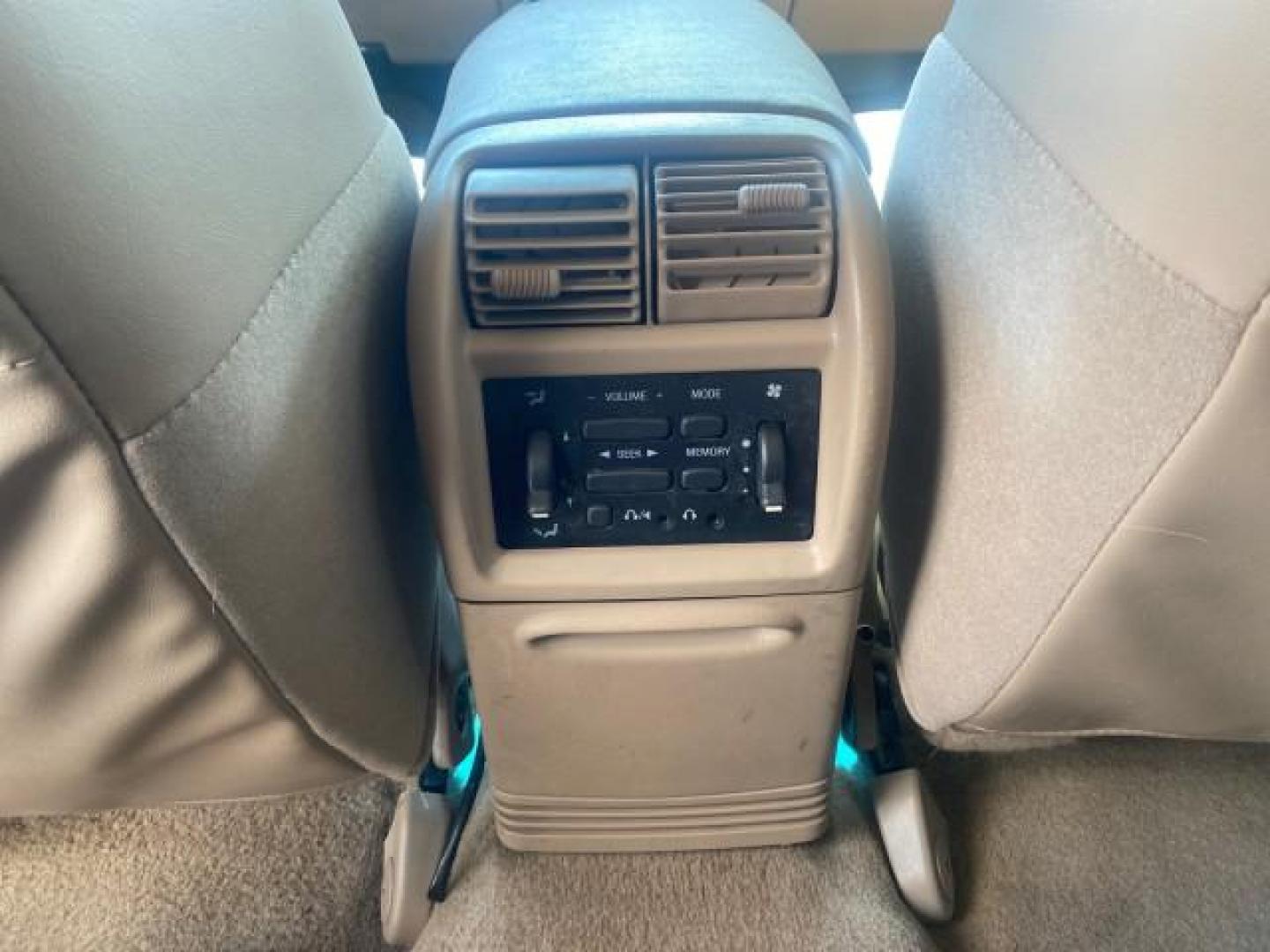 1999 Oxford White /Prairie Tan Mercury Mountaineer 1 OWNER FL LOW MILES (4M2DU52P6XU) with an 5.0L SEFI V8 Engine engine, Automatic transmission, located at 4701 North Dixie Hwy, Pompano Beach, FL, 33064, (954) 422-2889, 26.240938, -80.123474 - OUR WEBPAGE FLORIDACARS1.COM HAS OVER 100 PHOTOS AND FREE CARFAX LINK 1999 MERCURY MOUNTAINEER VIN: 4M2DU52P6XUJ01084 4 M 2 D U 5 2 P 6 X U J 0 1 0 8 4 4 DOOR WAGON/SPORT UTILITY WE ORDERED A NEW GLOVE BOX COVER 5.0L V8 F GASOLINE REAR WHEEL DRIVE Top Features Alloy Wheels Leather Seats Running Boar - Photo#70
