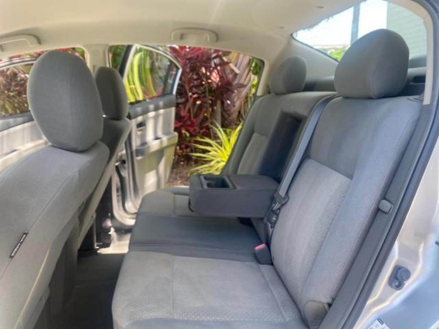 2009 Fresh Powder /Beige Nissan Sentra 2.0 SL 1 OWNER LOW MILES 37,645 (3N1AB61EX9L) with an 2.0L DOHC 16-Valve SMPI I4 Engine engine, Automatic transmission, located at 4701 North Dixie Hwy, Pompano Beach, FL, 33064, (954) 422-2889, 26.240938, -80.123474 - OUR WEBPAGE FLORIDACARS1.COM HAS OVER 100 PHOTOS AND FREE CARFAX LINK 2009 NISSAN SENTRA 2.0 30 MPG VIN: 3N1AB61EX9L688751 3 N 1 A B 6 1 E X 9 L 6 8 8 7 5 1 SEDAN 4 DR 2.0L I4 F DOHC 16V GASOLINE FRONT WHEEL DRIVE Top Features Cloth Seats Basic Features ABS Brakes AM/FM Stereo Air Conditioning Autom - Photo#14