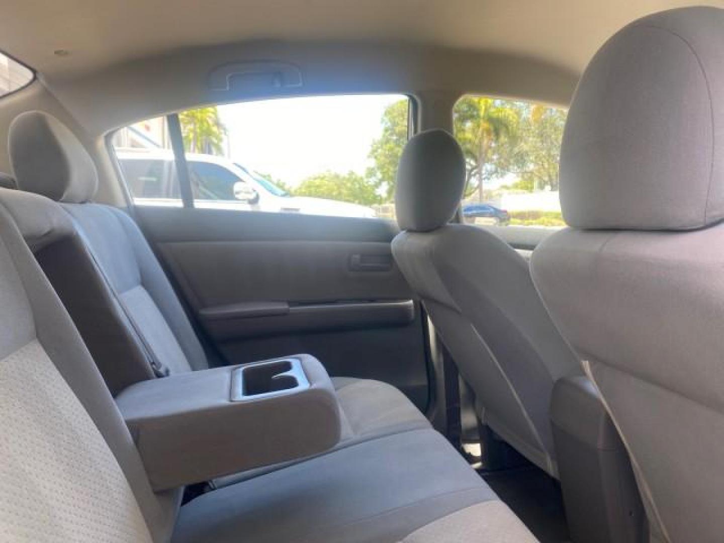 2009 Fresh Powder /Beige Nissan Sentra 2.0 SL 1 OWNER LOW MILES 37,645 (3N1AB61EX9L) with an 2.0L DOHC 16-Valve SMPI I4 Engine engine, Automatic transmission, located at 4701 North Dixie Hwy, Pompano Beach, FL, 33064, (954) 422-2889, 26.240938, -80.123474 - OUR WEBPAGE FLORIDACARS1.COM HAS OVER 100 PHOTOS AND FREE CARFAX LINK 2009 NISSAN SENTRA 2.0 30 MPG VIN: 3N1AB61EX9L688751 3 N 1 A B 6 1 E X 9 L 6 8 8 7 5 1 SEDAN 4 DR 2.0L I4 F DOHC 16V GASOLINE FRONT WHEEL DRIVE Top Features Cloth Seats Basic Features ABS Brakes AM/FM Stereo Air Conditioning Autom - Photo#90