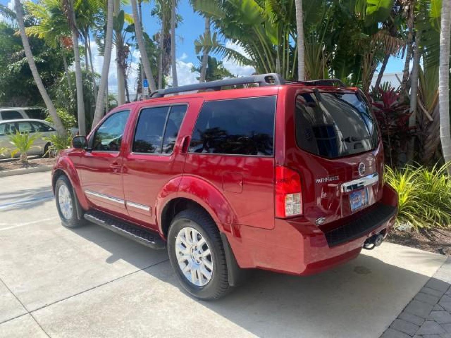 2011 Red Brick /Graphite Nissan Pathfinder LE 1 OWNER LOW MILES 54,257 (5N1AR1NN2BC) with an 4.0L DOHC 24-Valve V6 Engine engine, Automatic transmission, located at 4701 North Dixie Hwy, Pompano Beach, FL, 33064, (954) 422-2889, 26.240938, -80.123474 - OUR WEBPAGE FLORIDACARS1.COM HAS OVER 100 PHOTOS AND FREE CARFAX LINK 2011 NISSAN PATHFINDER S VIN: 5N1AR1NN2BC610435 5 N 1 A R 1 N N 2 B C 6 1 0 4 3 5 4 DOOR WAGON/SPORT UTILITY 4.0L V6 F DOHC 24V GASOLINE REAR WHEEL DRIVE Top Features Alloy Wheels BOSE Sound System Fold-Away Third Row Front Seat H - Photo#86