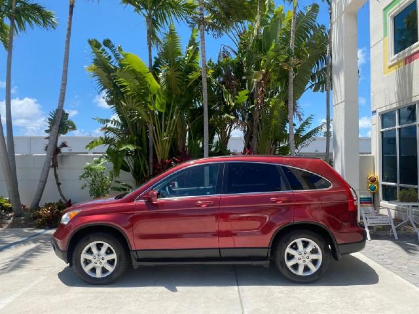 2008 Tango Red Pearl /Gray Honda CR-V EX-L LOW MILES 67,975 (JHLRE38708C) with an 2.4L DOHC MPFI 16-Valve i-VTEC I4 Engine engine, Automatic transmission, located at 4701 North Dixie Hwy, Pompano Beach, FL, 33064, (954) 422-2889, 26.240938, -80.123474 - OUR WEBPAGE FLORIDACARS1.COM HAS OVER 100 PHOTOS AND FREE CARFAX LINK 2008 HONDA CR-V EX-L VIN:JHLRE38708C027319 4 DOOR WAGON/SPORT UTILITY 2.4L I4 F DOHC 16V GASOLINE FRONT WHEEL DRIVE Top Features Alloy Wheels Front Seat Heaters Leather Seats Running Boards Satellite Radio Ready Sunroof(s) Basic F - Photo#4