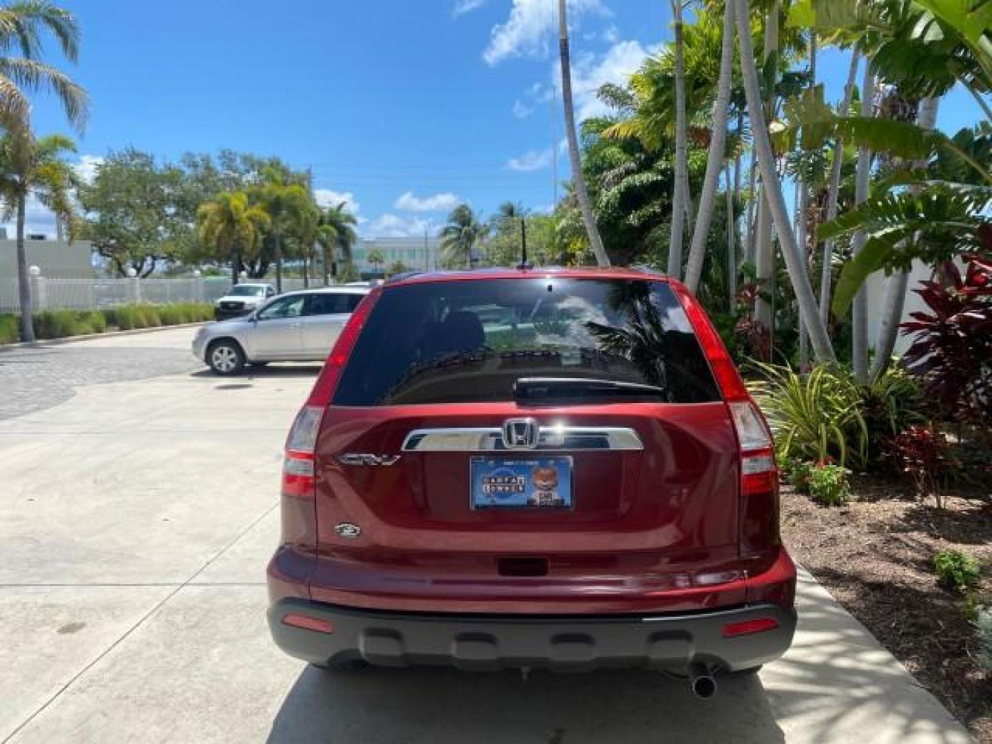 2008 Tango Red Pearl /Gray Honda CR-V EX-L LOW MILES 67,975 (JHLRE38708C) with an 2.4L DOHC MPFI 16-Valve i-VTEC I4 Engine engine, Automatic transmission, located at 4701 North Dixie Hwy, Pompano Beach, FL, 33064, (954) 422-2889, 26.240938, -80.123474 - OUR WEBPAGE FLORIDACARS1.COM HAS OVER 100 PHOTOS AND FREE CARFAX LINK 2008 HONDA CR-V EX-L VIN:JHLRE38708C027319 4 DOOR WAGON/SPORT UTILITY 2.4L I4 F DOHC 16V GASOLINE FRONT WHEEL DRIVE Top Features Alloy Wheels Front Seat Heaters Leather Seats Running Boards Satellite Radio Ready Sunroof(s) Basic F - Photo#6