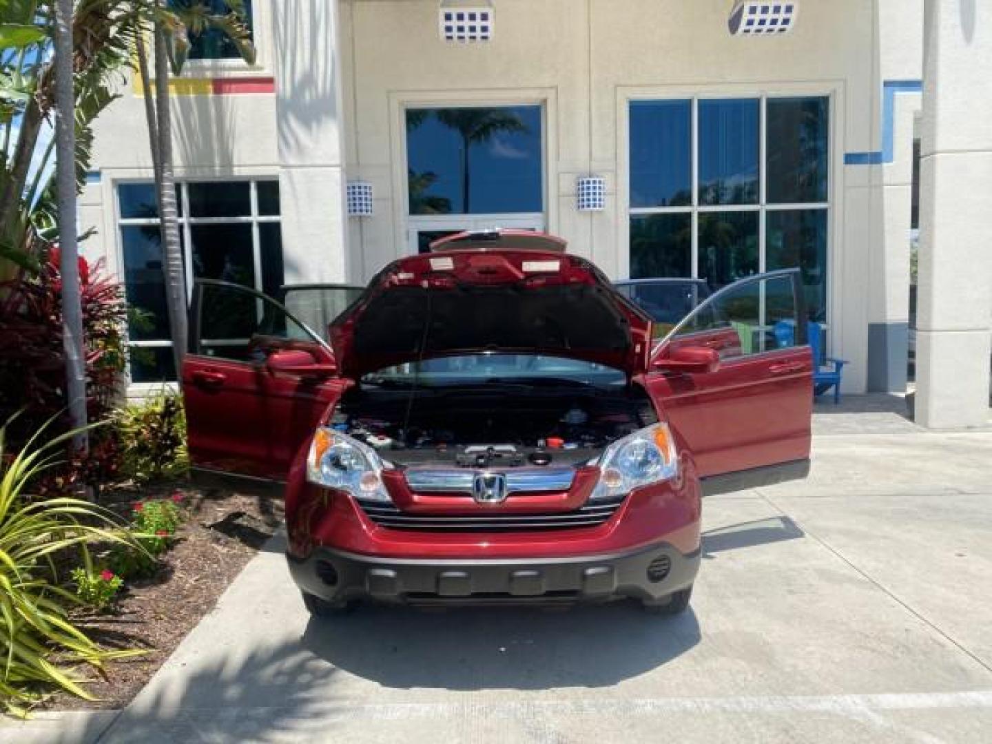 2008 Tango Red Pearl /Gray Honda CR-V EX-L LOW MILES 67,975 (JHLRE38708C) with an 2.4L DOHC MPFI 16-Valve i-VTEC I4 Engine engine, Automatic transmission, located at 4701 North Dixie Hwy, Pompano Beach, FL, 33064, (954) 422-2889, 26.240938, -80.123474 - OUR WEBPAGE FLORIDACARS1.COM HAS OVER 100 PHOTOS AND FREE CARFAX LINK 2008 HONDA CR-V EX-L VIN:JHLRE38708C027319 4 DOOR WAGON/SPORT UTILITY 2.4L I4 F DOHC 16V GASOLINE FRONT WHEEL DRIVE Top Features Alloy Wheels Front Seat Heaters Leather Seats Running Boards Satellite Radio Ready Sunroof(s) Basic F - Photo#16