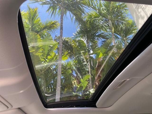 2008 Tango Red Pearl /Gray Honda CR-V EX-L LOW MILES 67,980 (JHLRE38708C) with an 2.4L DOHC MPFI 16-Valve i-VTEC I4 Engine engine, Automatic transmission, located at 4701 North Dixie Hwy, Pompano Beach, FL, 33064, (954) 422-2889, 26.240938, -80.123474 - OUR WEBPAGE FLORIDACARS1.COM HAS OVER 100 PHOTOS AND FREE CARFAX LINK 2008 HONDA CR-V EX-L VIN:JHLRE38708C027319 4 DOOR WAGON/SPORT UTILITY 2.4L I4 F DOHC 16V GASOLINE FRONT WHEEL DRIVE Top Features Alloy Wheels Front Seat Heaters Leather Seats Running Boards Satellite Radio Ready Sunroof(s) Basic F - Photo#62