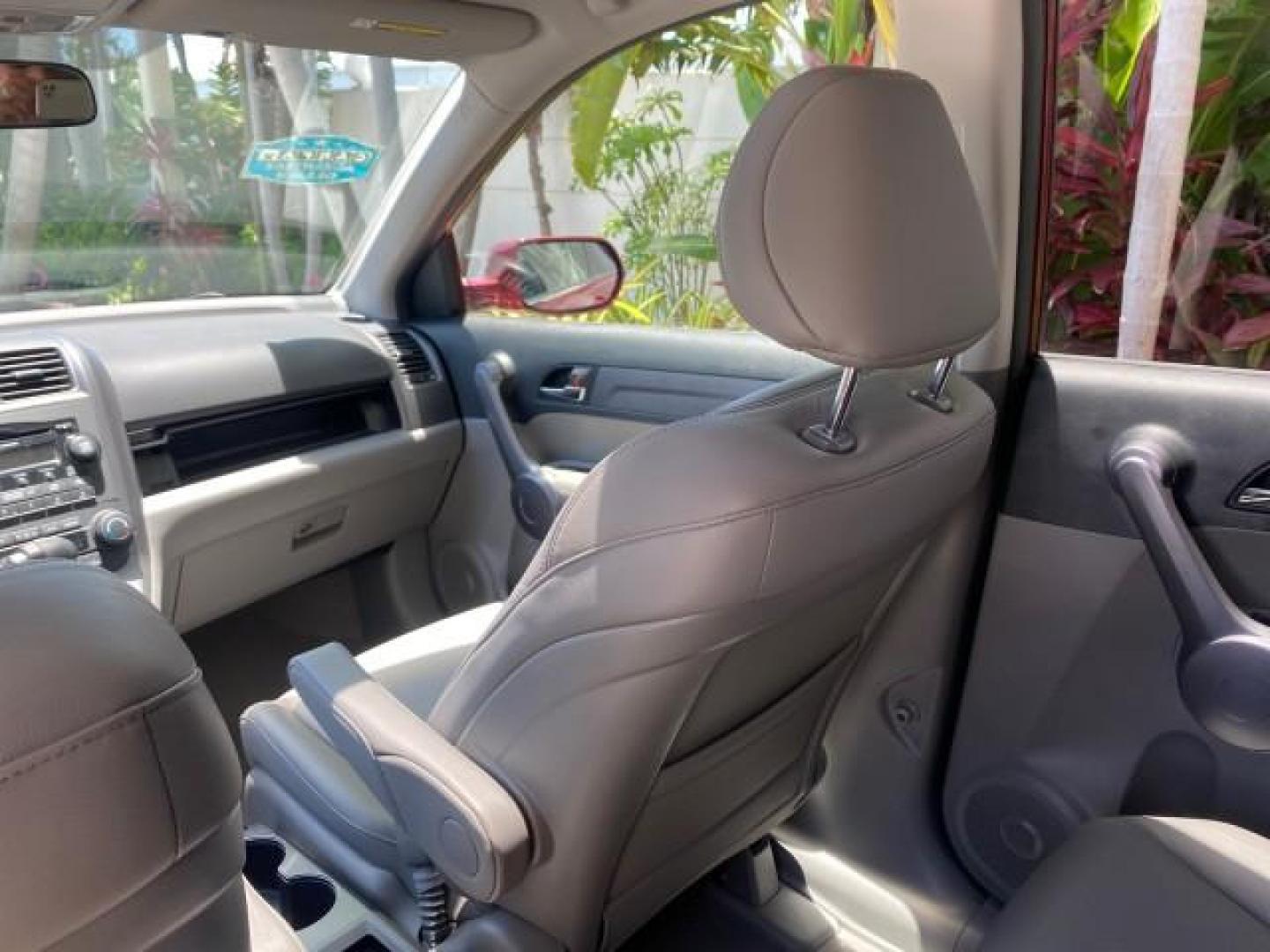 2008 Tango Red Pearl /Gray Honda CR-V EX-L LOW MILES 67,975 (JHLRE38708C) with an 2.4L DOHC MPFI 16-Valve i-VTEC I4 Engine engine, Automatic transmission, located at 4701 North Dixie Hwy, Pompano Beach, FL, 33064, (954) 422-2889, 26.240938, -80.123474 - OUR WEBPAGE FLORIDACARS1.COM HAS OVER 100 PHOTOS AND FREE CARFAX LINK 2008 HONDA CR-V EX-L VIN:JHLRE38708C027319 4 DOOR WAGON/SPORT UTILITY 2.4L I4 F DOHC 16V GASOLINE FRONT WHEEL DRIVE Top Features Alloy Wheels Front Seat Heaters Leather Seats Running Boards Satellite Radio Ready Sunroof(s) Basic F - Photo#77