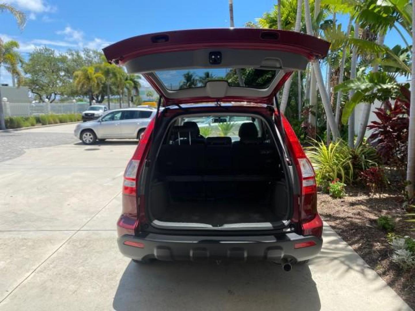 2008 Tango Red Pearl /Gray Honda CR-V EX-L LOW MILES 67,975 (JHLRE38708C) with an 2.4L DOHC MPFI 16-Valve i-VTEC I4 Engine engine, Automatic transmission, located at 4701 North Dixie Hwy, Pompano Beach, FL, 33064, (954) 422-2889, 26.240938, -80.123474 - OUR WEBPAGE FLORIDACARS1.COM HAS OVER 100 PHOTOS AND FREE CARFAX LINK 2008 HONDA CR-V EX-L VIN:JHLRE38708C027319 4 DOOR WAGON/SPORT UTILITY 2.4L I4 F DOHC 16V GASOLINE FRONT WHEEL DRIVE Top Features Alloy Wheels Front Seat Heaters Leather Seats Running Boards Satellite Radio Ready Sunroof(s) Basic F - Photo#87