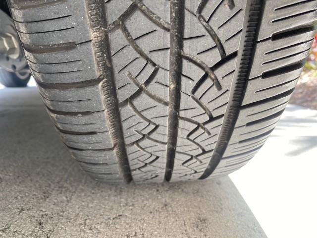 2008 Tango Red Pearl /Gray Honda CR-V EX-L LOW MILES 67,980 (JHLRE38708C) with an 2.4L DOHC MPFI 16-Valve i-VTEC I4 Engine engine, Automatic transmission, located at 4701 North Dixie Hwy, Pompano Beach, FL, 33064, (954) 422-2889, 26.240938, -80.123474 - OUR WEBPAGE FLORIDACARS1.COM HAS OVER 100 PHOTOS AND FREE CARFAX LINK 2008 HONDA CR-V EX-L VIN:JHLRE38708C027319 4 DOOR WAGON/SPORT UTILITY 2.4L I4 F DOHC 16V GASOLINE FRONT WHEEL DRIVE Top Features Alloy Wheels Front Seat Heaters Leather Seats Running Boards Satellite Radio Ready Sunroof(s) Basic F - Photo#93