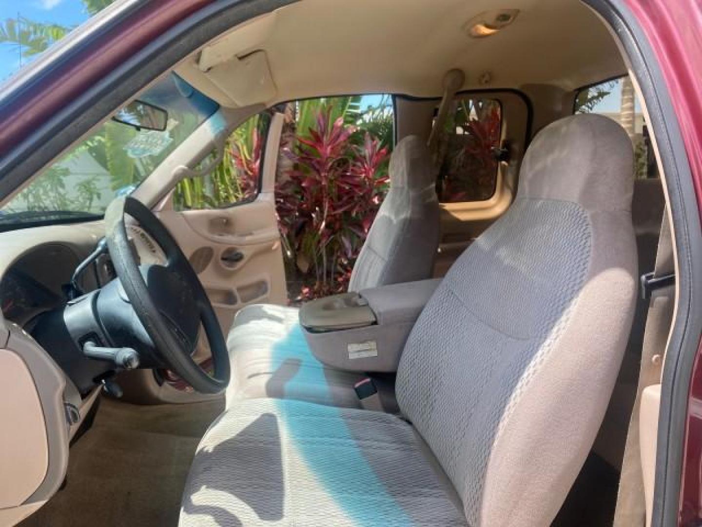1997 Dark Toreador Red (CC/Met) /Medium Prarie Tan Ford F-150 XLT 1 OWNER LOW MILES 74,027 (1FTDX17W5VK) with an 4.6L EFI OHC V8 Triton Engine engine, Automatic transmission, located at 4701 North Dixie Hwy, Pompano Beach, FL, 33064, (954) 422-2889, 26.240938, -80.123474 - OUR WEBPAGE FLORIDACARS1.COM HAS OVER 100 PHOTOS AND FREE CARFAX LINK 1997 FORD F-150 XLT VIN: 1FTDX17W5VKB56866 1 F T D X 1 7 W 5 V K B 5 6 8 6 6 3 DOOR EXTENDED CAB PICKUP 4.6L V8 F GASOLINE REAR WHEEL DRIVE Top Features Cloth Seats Tow Hitch Basic Features ABS Brakes AM/FM Stereo Air Conditioning - Photo#10
