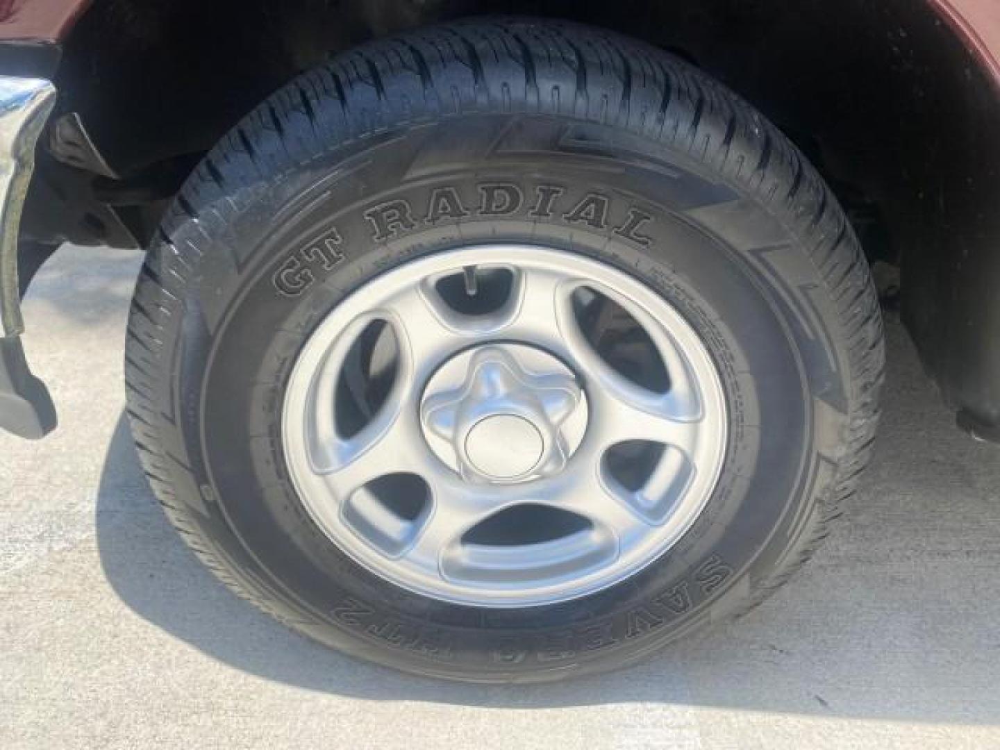 1997 Dark Toreador Red (CC/Met) /Medium Prarie Tan Ford F-150 XLT 1 OWNER LOW MILES 74,027 (1FTDX17W5VK) with an 4.6L EFI OHC V8 Triton Engine engine, Automatic transmission, located at 4701 North Dixie Hwy, Pompano Beach, FL, 33064, (954) 422-2889, 26.240938, -80.123474 - OUR WEBPAGE FLORIDACARS1.COM HAS OVER 100 PHOTOS AND FREE CARFAX LINK 1997 FORD F-150 XLT VIN: 1FTDX17W5VKB56866 1 F T D X 1 7 W 5 V K B 5 6 8 6 6 3 DOOR EXTENDED CAB PICKUP 4.6L V8 F GASOLINE REAR WHEEL DRIVE Top Features Cloth Seats Tow Hitch Basic Features ABS Brakes AM/FM Stereo Air Conditioning - Photo#19