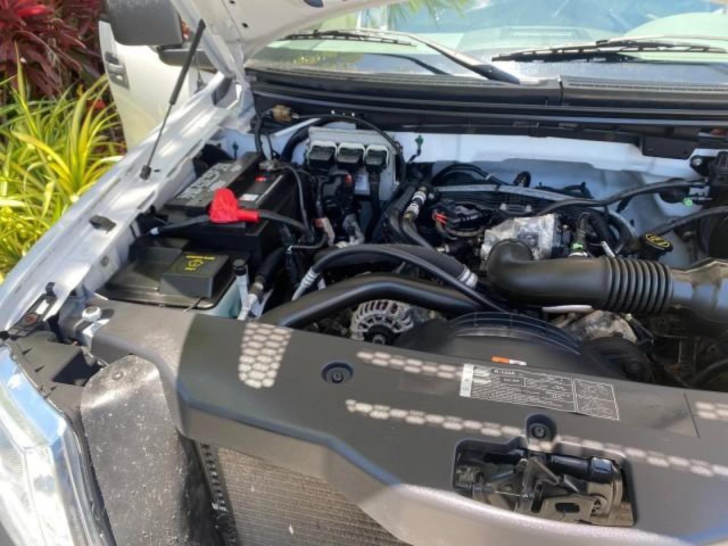 2005 Oxford White /Flint Ford F-150 XL 1 OWNER LOW MILES 23,679 (1FTRF12255N) with an 4.2L EFI V6 Engine engine, Automatic transmission, located at 4701 North Dixie Hwy, Pompano Beach, FL, 33064, (954) 422-2889, 26.240938, -80.123474 - OUR WEBPAGE FLORIDACARS1.COM HAS OVER 100 PHOTOS AND FREE CARFAX LINK 2005 FORD F-150 STX VIN:1FTRF12255NB53851 PICKUP 4.2L V6 F OHV GASOLINE REAR WHEEL DRIVE Top Features Vinyl Seats Basic Features ABS Brakes AM/FM Stereo Air Conditioning Automatic Transmission CD Audio Presenting one of the finest - Photo#25