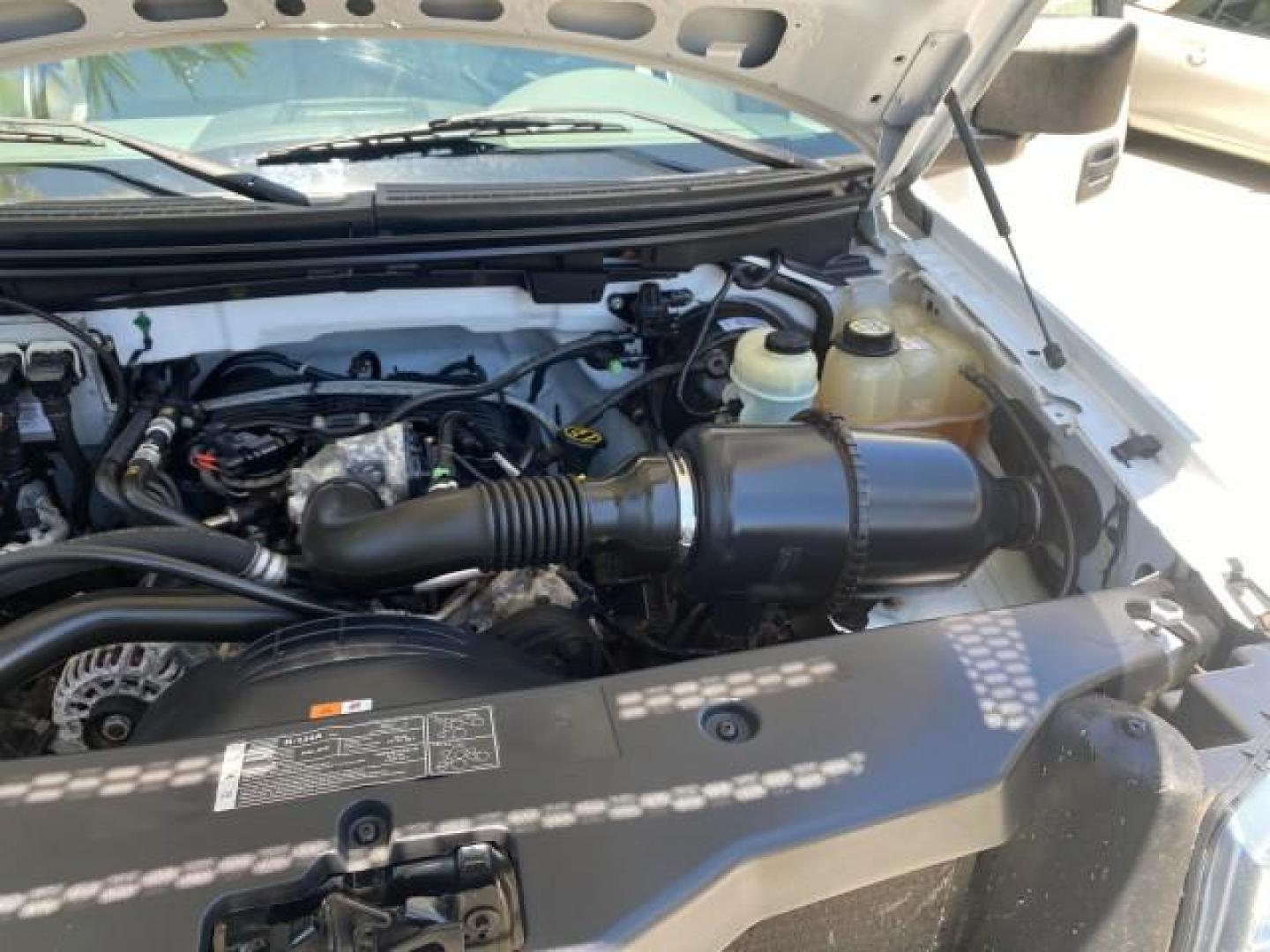 2005 Oxford White /Flint Ford F-150 XL 1 OWNER LOW MILES 23,679 (1FTRF12255N) with an 4.2L EFI V6 Engine engine, Automatic transmission, located at 4701 North Dixie Hwy, Pompano Beach, FL, 33064, (954) 422-2889, 26.240938, -80.123474 - OUR WEBPAGE FLORIDACARS1.COM HAS OVER 100 PHOTOS AND FREE CARFAX LINK 2005 FORD F-150 STX VIN:1FTRF12255NB53851 PICKUP 4.2L V6 F OHV GASOLINE REAR WHEEL DRIVE Top Features Vinyl Seats Basic Features ABS Brakes AM/FM Stereo Air Conditioning Automatic Transmission CD Audio Presenting one of the finest - Photo#26