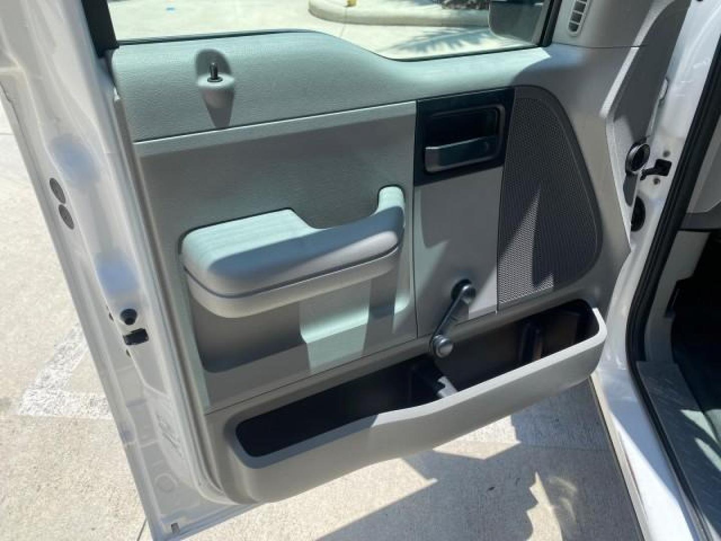 2005 Oxford White /Flint Ford F-150 XL 1 OWNER LOW MILES 23,679 (1FTRF12255N) with an 4.2L EFI V6 Engine engine, Automatic transmission, located at 4701 North Dixie Hwy, Pompano Beach, FL, 33064, (954) 422-2889, 26.240938, -80.123474 - OUR WEBPAGE FLORIDACARS1.COM HAS OVER 100 PHOTOS AND FREE CARFAX LINK 2005 FORD F-150 STX VIN:1FTRF12255NB53851 PICKUP 4.2L V6 F OHV GASOLINE REAR WHEEL DRIVE Top Features Vinyl Seats Basic Features ABS Brakes AM/FM Stereo Air Conditioning Automatic Transmission CD Audio Presenting one of the finest - Photo#32