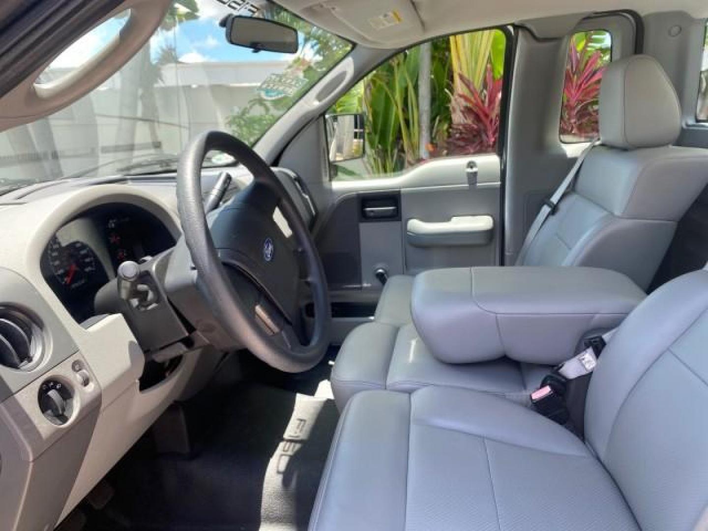 2005 Oxford White /Flint Ford F-150 XL 1 OWNER LOW MILES 23,679 (1FTRF12255N) with an 4.2L EFI V6 Engine engine, Automatic transmission, located at 4701 North Dixie Hwy, Pompano Beach, FL, 33064, (954) 422-2889, 26.240938, -80.123474 - OUR WEBPAGE FLORIDACARS1.COM HAS OVER 100 PHOTOS AND FREE CARFAX LINK 2005 FORD F-150 STX VIN:1FTRF12255NB53851 PICKUP 4.2L V6 F OHV GASOLINE REAR WHEEL DRIVE Top Features Vinyl Seats Basic Features ABS Brakes AM/FM Stereo Air Conditioning Automatic Transmission CD Audio Presenting one of the finest - Photo#35
