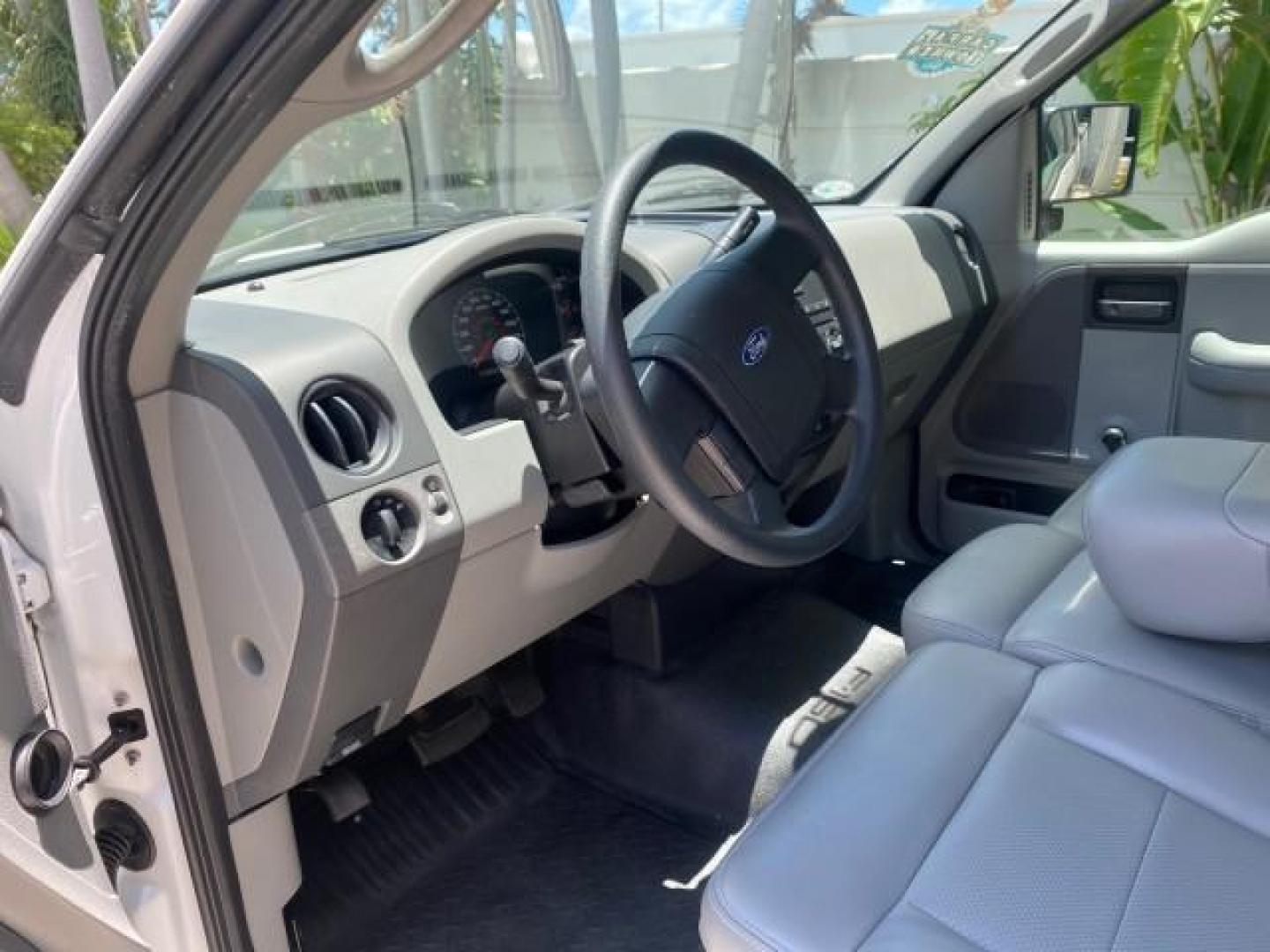 2005 Oxford White /Flint Ford F-150 XL 1 OWNER LOW MILES 23,679 (1FTRF12255N) with an 4.2L EFI V6 Engine engine, Automatic transmission, located at 4701 North Dixie Hwy, Pompano Beach, FL, 33064, (954) 422-2889, 26.240938, -80.123474 - OUR WEBPAGE FLORIDACARS1.COM HAS OVER 100 PHOTOS AND FREE CARFAX LINK 2005 FORD F-150 STX VIN:1FTRF12255NB53851 PICKUP 4.2L V6 F OHV GASOLINE REAR WHEEL DRIVE Top Features Vinyl Seats Basic Features ABS Brakes AM/FM Stereo Air Conditioning Automatic Transmission CD Audio Presenting one of the finest - Photo#37