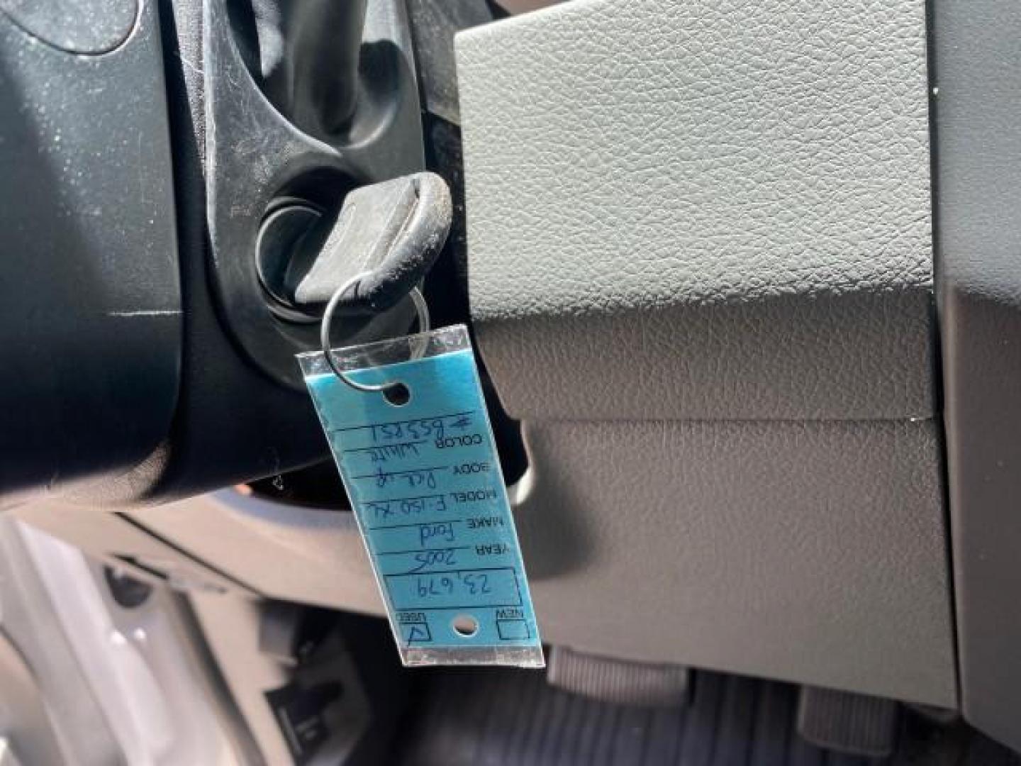 2005 Oxford White /Flint Ford F-150 XL 1 OWNER LOW MILES 23,679 (1FTRF12255N) with an 4.2L EFI V6 Engine engine, Automatic transmission, located at 4701 North Dixie Hwy, Pompano Beach, FL, 33064, (954) 422-2889, 26.240938, -80.123474 - OUR WEBPAGE FLORIDACARS1.COM HAS OVER 100 PHOTOS AND FREE CARFAX LINK 2005 FORD F-150 STX VIN:1FTRF12255NB53851 PICKUP 4.2L V6 F OHV GASOLINE REAR WHEEL DRIVE Top Features Vinyl Seats Basic Features ABS Brakes AM/FM Stereo Air Conditioning Automatic Transmission CD Audio Presenting one of the finest - Photo#43