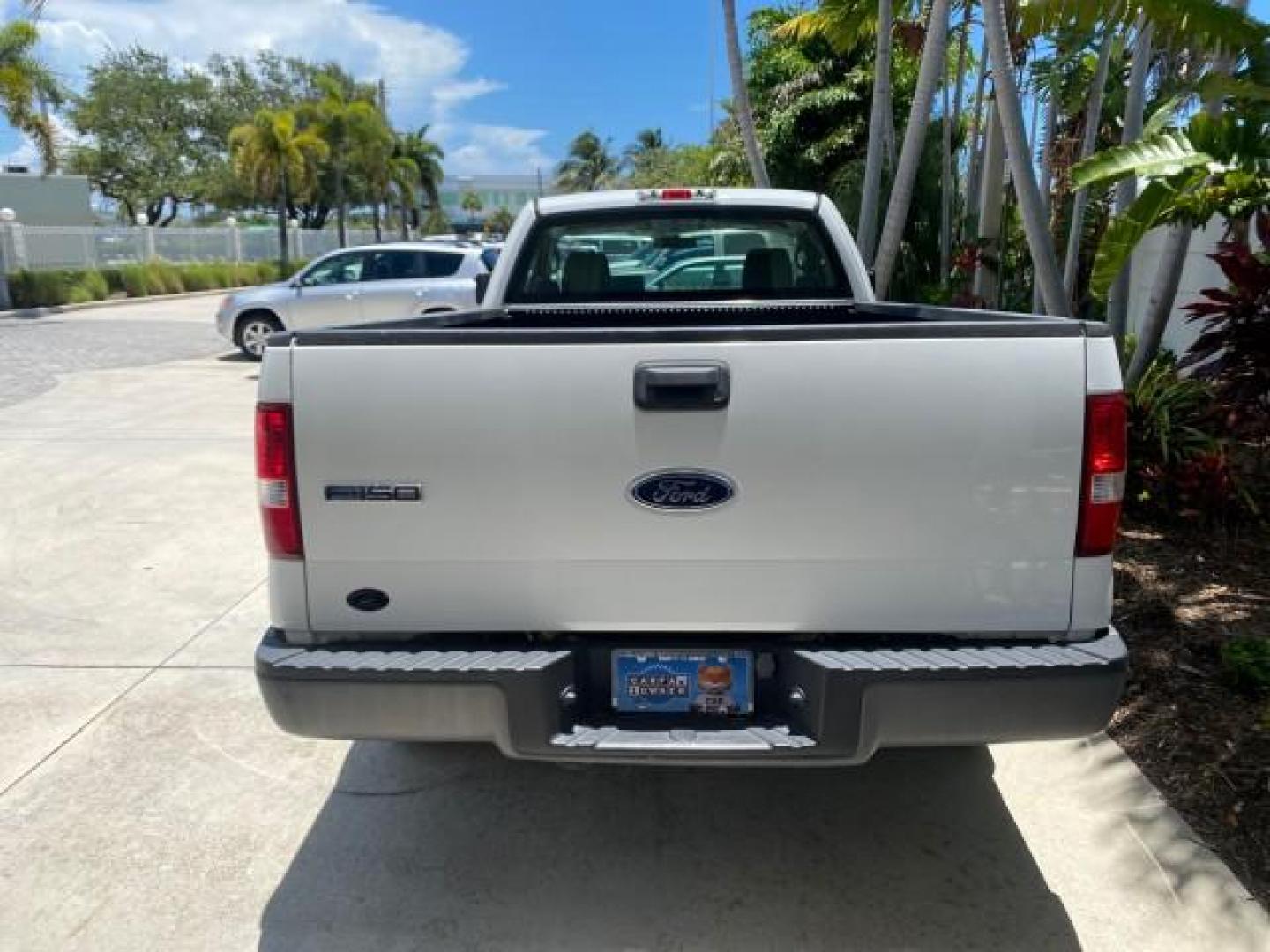 2005 Oxford White /Flint Ford F-150 XL 1 OWNER LOW MILES 23,679 (1FTRF12255N) with an 4.2L EFI V6 Engine engine, Automatic transmission, located at 4701 North Dixie Hwy, Pompano Beach, FL, 33064, (954) 422-2889, 26.240938, -80.123474 - OUR WEBPAGE FLORIDACARS1.COM HAS OVER 100 PHOTOS AND FREE CARFAX LINK 2005 FORD F-150 STX VIN:1FTRF12255NB53851 PICKUP 4.2L V6 F OHV GASOLINE REAR WHEEL DRIVE Top Features Vinyl Seats Basic Features ABS Brakes AM/FM Stereo Air Conditioning Automatic Transmission CD Audio Presenting one of the finest - Photo#73