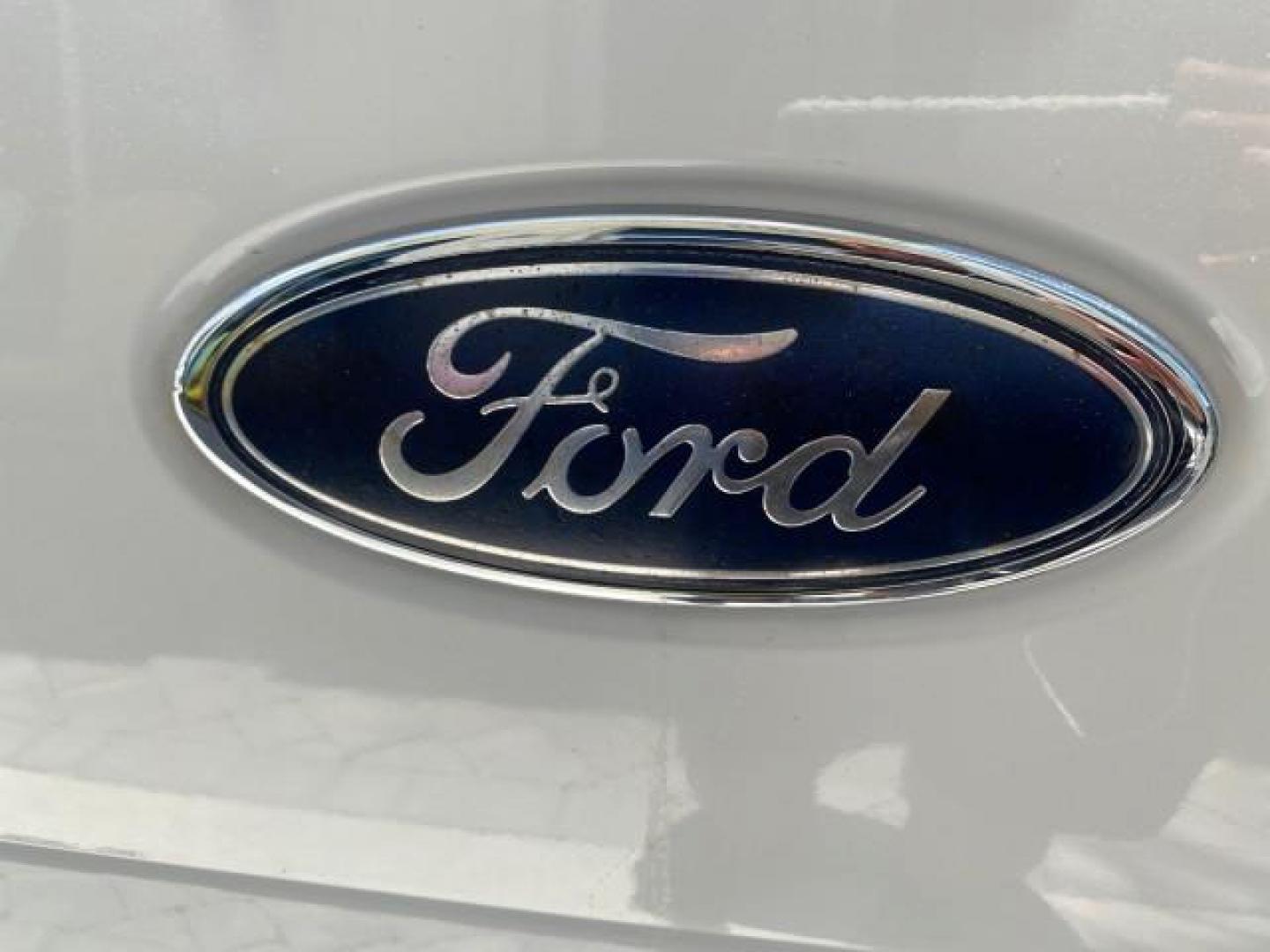 2005 Oxford White /Flint Ford F-150 XL 1 OWNER LOW MILES 23,679 (1FTRF12255N) with an 4.2L EFI V6 Engine engine, Automatic transmission, located at 4701 North Dixie Hwy, Pompano Beach, FL, 33064, (954) 422-2889, 26.240938, -80.123474 - OUR WEBPAGE FLORIDACARS1.COM HAS OVER 100 PHOTOS AND FREE CARFAX LINK 2005 FORD F-150 STX VIN:1FTRF12255NB53851 PICKUP 4.2L V6 F OHV GASOLINE REAR WHEEL DRIVE Top Features Vinyl Seats Basic Features ABS Brakes AM/FM Stereo Air Conditioning Automatic Transmission CD Audio Presenting one of the finest - Photo#81