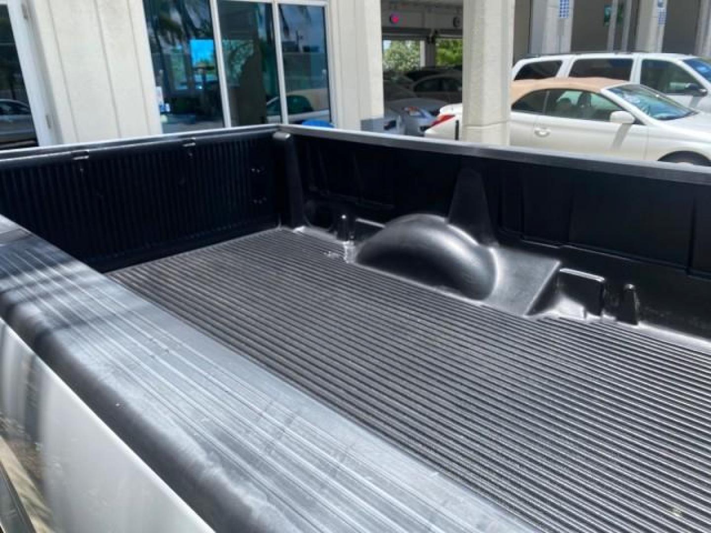 2005 Oxford White /Flint Ford F-150 XL 1 OWNER LOW MILES 23,679 (1FTRF12255N) with an 4.2L EFI V6 Engine engine, Automatic transmission, located at 4701 North Dixie Hwy, Pompano Beach, FL, 33064, (954) 422-2889, 26.240938, -80.123474 - OUR WEBPAGE FLORIDACARS1.COM HAS OVER 100 PHOTOS AND FREE CARFAX LINK 2005 FORD F-150 STX VIN:1FTRF12255NB53851 PICKUP 4.2L V6 F OHV GASOLINE REAR WHEEL DRIVE Top Features Vinyl Seats Basic Features ABS Brakes AM/FM Stereo Air Conditioning Automatic Transmission CD Audio Presenting one of the finest - Photo#87