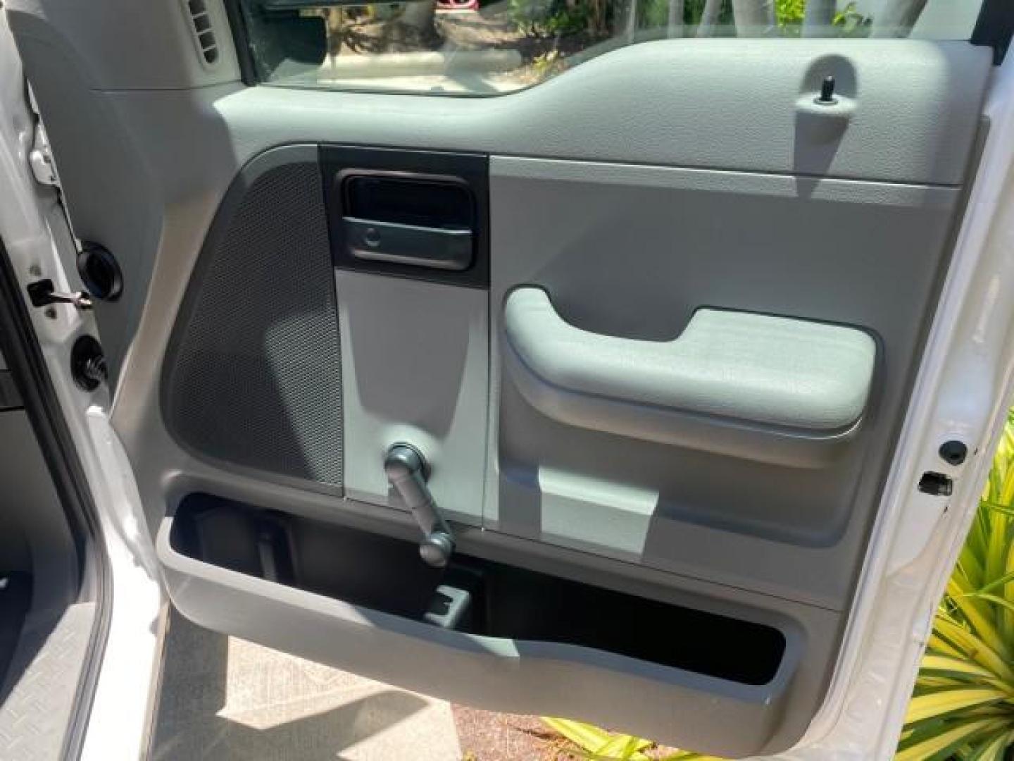 2005 Oxford White /Flint Ford F-150 XL 1 OWNER LOW MILES 23,679 (1FTRF12255N) with an 4.2L EFI V6 Engine engine, Automatic transmission, located at 4701 North Dixie Hwy, Pompano Beach, FL, 33064, (954) 422-2889, 26.240938, -80.123474 - OUR WEBPAGE FLORIDACARS1.COM HAS OVER 100 PHOTOS AND FREE CARFAX LINK 2005 FORD F-150 STX VIN:1FTRF12255NB53851 PICKUP 4.2L V6 F OHV GASOLINE REAR WHEEL DRIVE Top Features Vinyl Seats Basic Features ABS Brakes AM/FM Stereo Air Conditioning Automatic Transmission CD Audio Presenting one of the finest - Photo#91