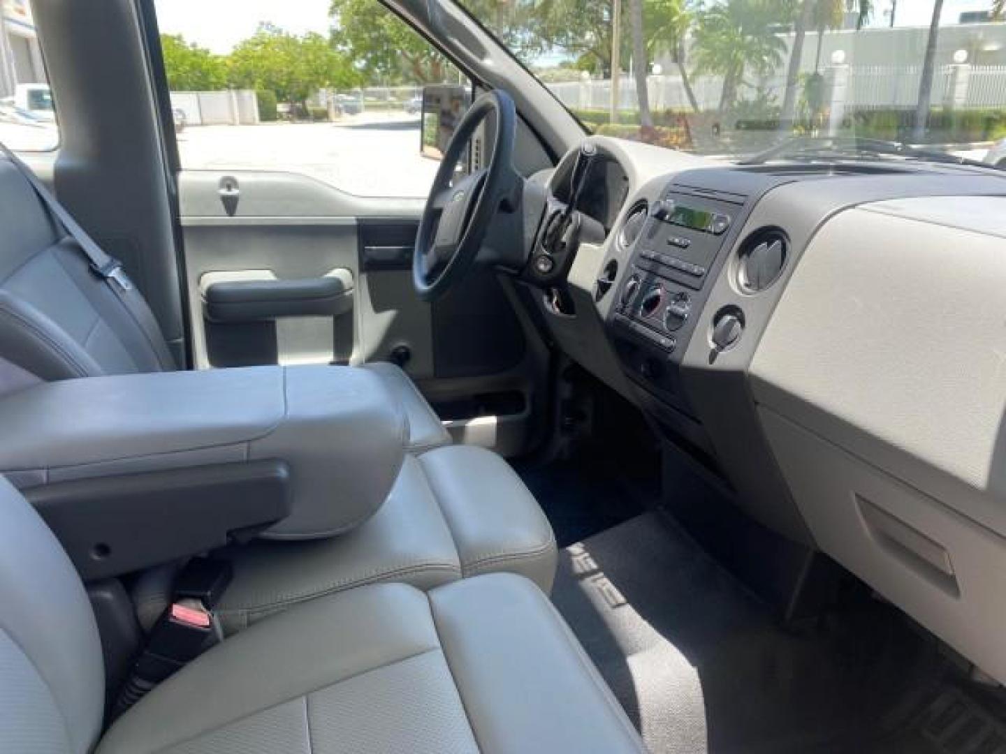 2005 Oxford White /Flint Ford F-150 XL 1 OWNER LOW MILES 23,679 (1FTRF12255N) with an 4.2L EFI V6 Engine engine, Automatic transmission, located at 4701 North Dixie Hwy, Pompano Beach, FL, 33064, (954) 422-2889, 26.240938, -80.123474 - OUR WEBPAGE FLORIDACARS1.COM HAS OVER 100 PHOTOS AND FREE CARFAX LINK 2005 FORD F-150 STX VIN:1FTRF12255NB53851 PICKUP 4.2L V6 F OHV GASOLINE REAR WHEEL DRIVE Top Features Vinyl Seats Basic Features ABS Brakes AM/FM Stereo Air Conditioning Automatic Transmission CD Audio Presenting one of the finest - Photo#96
