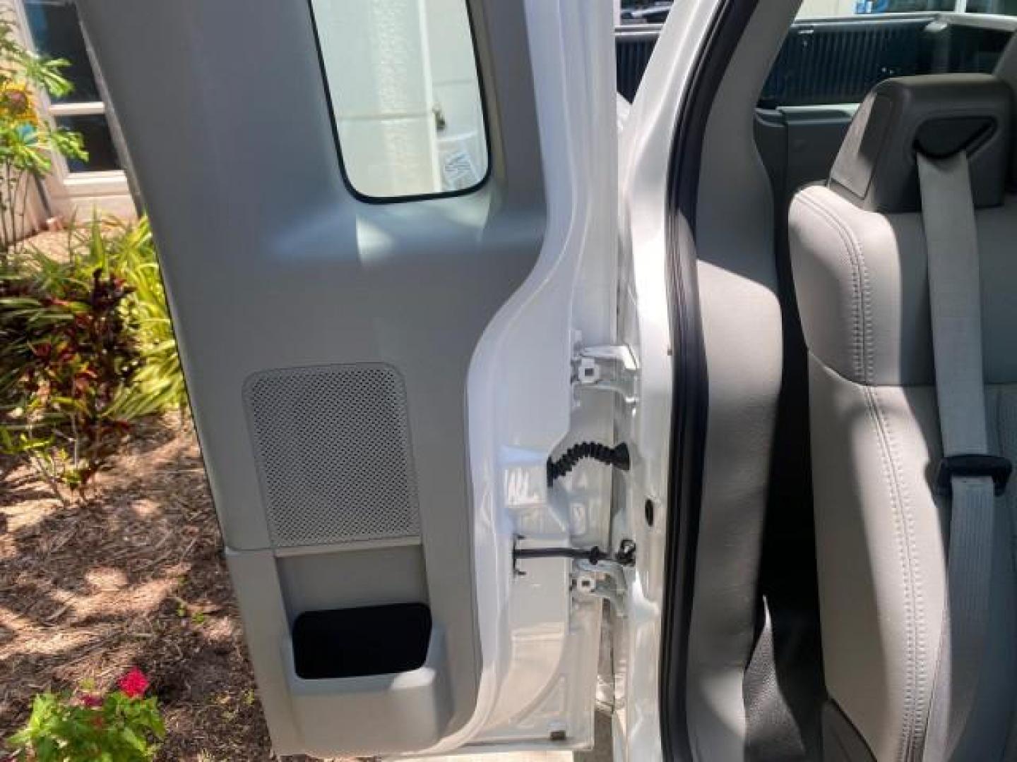 2005 Oxford White /Flint Ford F-150 XL 1 OWNER LOW MILES 23,679 (1FTRF12255N) with an 4.2L EFI V6 Engine engine, Automatic transmission, located at 4701 North Dixie Hwy, Pompano Beach, FL, 33064, (954) 422-2889, 26.240938, -80.123474 - OUR WEBPAGE FLORIDACARS1.COM HAS OVER 100 PHOTOS AND FREE CARFAX LINK 2005 FORD F-150 STX VIN:1FTRF12255NB53851 PICKUP 4.2L V6 F OHV GASOLINE REAR WHEEL DRIVE Top Features Vinyl Seats Basic Features ABS Brakes AM/FM Stereo Air Conditioning Automatic Transmission CD Audio Presenting one of the finest - Photo#98