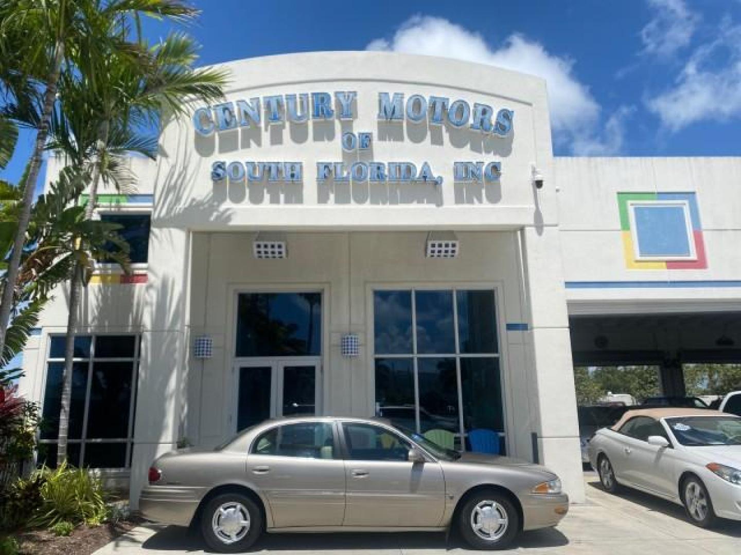 2000 Light Bronzemist Metallic /Medium Gray Buick LeSabre Custom LOW MILES 63,335 (1G4HP54K1YU) with an 3.8L SFI V6 3800 Series II Engine engine, Automatic transmission, located at 4701 North Dixie Hwy, Pompano Beach, FL, 33064, (954) 422-2889, 26.240938, -80.123474 - OUR WEBPAGE FLORIDACARS1.COM HAS OVER 100 PHOTOS AND FREE CARFAX LINK 2000 BUICK LESABRE CUSTOM VIN: 1G4HP54K1YU113799 1 G 4 H P 5 4 K 1 Y U 1 1 3 7 9 9 SEDAN 4 DR 3.8L V6 F 12V GASOLINE FRONT WHEEL DRIVE Top Features Cloth Seats Basic Features ABS Brakes AM/FM Stereo Air Conditioning Automatic Tran - Photo#0