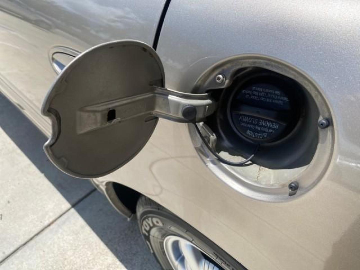 2000 Light Bronzemist Metallic /Medium Gray Buick LeSabre Custom LOW MILES 63,335 (1G4HP54K1YU) with an 3.8L SFI V6 3800 Series II Engine engine, Automatic transmission, located at 4701 North Dixie Hwy, Pompano Beach, FL, 33064, (954) 422-2889, 26.240938, -80.123474 - OUR WEBPAGE FLORIDACARS1.COM HAS OVER 100 PHOTOS AND FREE CARFAX LINK 2000 BUICK LESABRE CUSTOM VIN: 1G4HP54K1YU113799 1 G 4 H P 5 4 K 1 Y U 1 1 3 7 9 9 SEDAN 4 DR 3.8L V6 F 12V GASOLINE FRONT WHEEL DRIVE Top Features Cloth Seats Basic Features ABS Brakes AM/FM Stereo Air Conditioning Automatic Tran - Photo#69