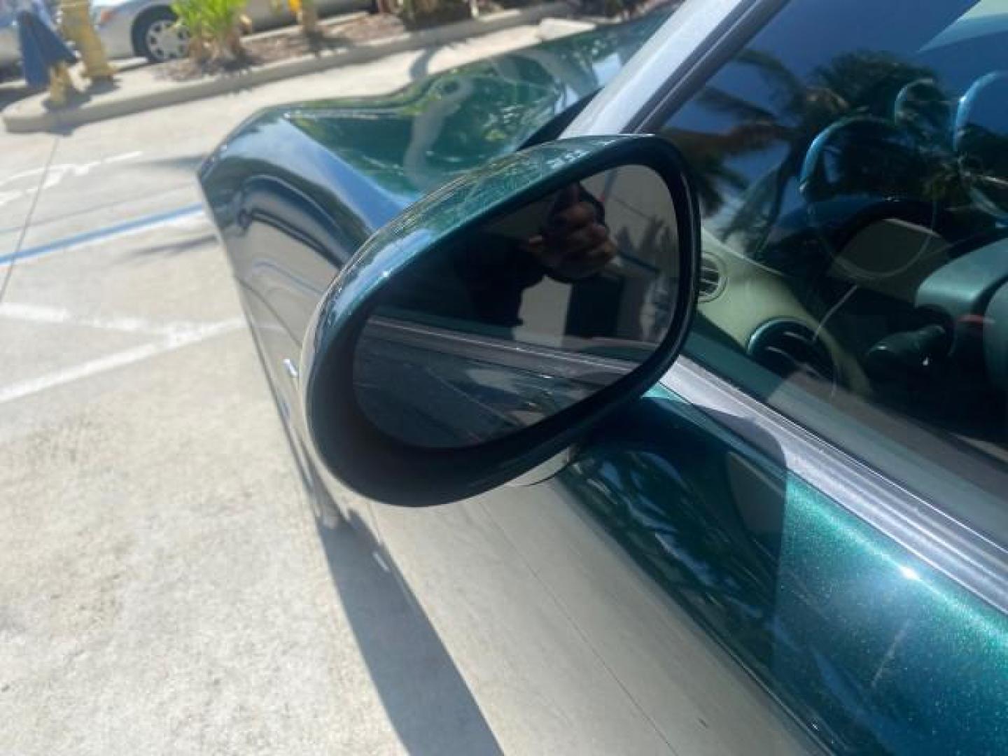 2006 Envious Emerald Green Met /Steel/Sand Pontiac Solstice 1 OWNER LOW MILES 17,744 (1G2MB35B76Y) with an Ecotec 2.4L DOHC 4-Cyl SFI Aluminum Engine engine, Manual transmission, located at 4701 North Dixie Hwy, Pompano Beach, FL, 33064, (954) 422-2889, 26.240938, -80.123474 - OUR WEBPAGE FLORIDACARS1.COM HAS OVER 100 PHOTOS AND FREE CARFAX LINK 2006 PONTIAC SOLSTICE VIN: 1G2MB35B76Y116186 1 G 2 M B 3 5 B 7 6 Y 1 1 6 1 8 6 CONVERTIBLE 2.4L I4 F DOHC GASOLINE REAR WHEEL DRIVE Top Features Alloy Wheels Bluetooth Technology Convenience Package Leather Seats Soft Top Basic Fe - Photo#27
