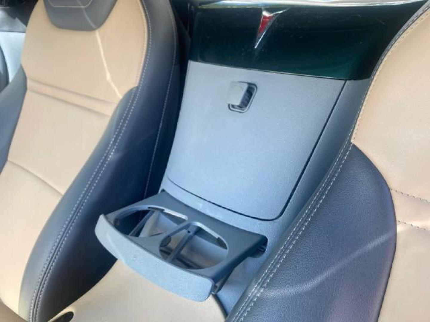 2006 Envious Emerald Green Met /Steel/Sand Pontiac Solstice 1 OWNER LOW MILES 17,744 (1G2MB35B76Y) with an Ecotec 2.4L DOHC 4-Cyl SFI Aluminum Engine engine, Manual transmission, located at 4701 North Dixie Hwy, Pompano Beach, FL, 33064, (954) 422-2889, 26.240938, -80.123474 - OUR WEBPAGE FLORIDACARS1.COM HAS OVER 100 PHOTOS AND FREE CARFAX LINK 2006 PONTIAC SOLSTICE VIN: 1G2MB35B76Y116186 1 G 2 M B 3 5 B 7 6 Y 1 1 6 1 8 6 CONVERTIBLE 2.4L I4 F DOHC GASOLINE REAR WHEEL DRIVE Top Features Alloy Wheels Bluetooth Technology Convenience Package Leather Seats Soft Top Basic Fe - Photo#52