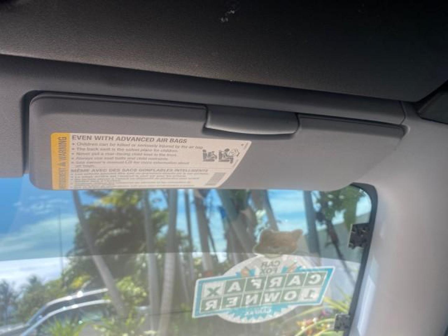 2006 Envious Emerald Green Met /Steel/Sand Pontiac Solstice 1 OWNER LOW MILES 17,744 (1G2MB35B76Y) with an Ecotec 2.4L DOHC 4-Cyl SFI Aluminum Engine engine, Manual transmission, located at 4701 North Dixie Hwy, Pompano Beach, FL, 33064, (954) 422-2889, 26.240938, -80.123474 - OUR WEBPAGE FLORIDACARS1.COM HAS OVER 100 PHOTOS AND FREE CARFAX LINK 2006 PONTIAC SOLSTICE VIN: 1G2MB35B76Y116186 1 G 2 M B 3 5 B 7 6 Y 1 1 6 1 8 6 CONVERTIBLE 2.4L I4 F DOHC GASOLINE REAR WHEEL DRIVE Top Features Alloy Wheels Bluetooth Technology Convenience Package Leather Seats Soft Top Basic Fe - Photo#57