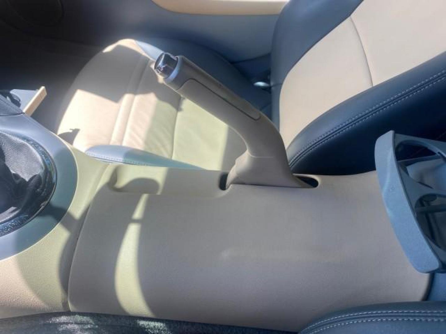 2006 Envious Emerald Green Met /Steel/Sand Pontiac Solstice 1 OWNER LOW MILES 17,744 (1G2MB35B76Y) with an Ecotec 2.4L DOHC 4-Cyl SFI Aluminum Engine engine, Manual transmission, located at 4701 North Dixie Hwy, Pompano Beach, FL, 33064, (954) 422-2889, 26.240938, -80.123474 - OUR WEBPAGE FLORIDACARS1.COM HAS OVER 100 PHOTOS AND FREE CARFAX LINK 2006 PONTIAC SOLSTICE VIN: 1G2MB35B76Y116186 1 G 2 M B 3 5 B 7 6 Y 1 1 6 1 8 6 CONVERTIBLE 2.4L I4 F DOHC GASOLINE REAR WHEEL DRIVE Top Features Alloy Wheels Bluetooth Technology Convenience Package Leather Seats Soft Top Basic Fe - Photo#59